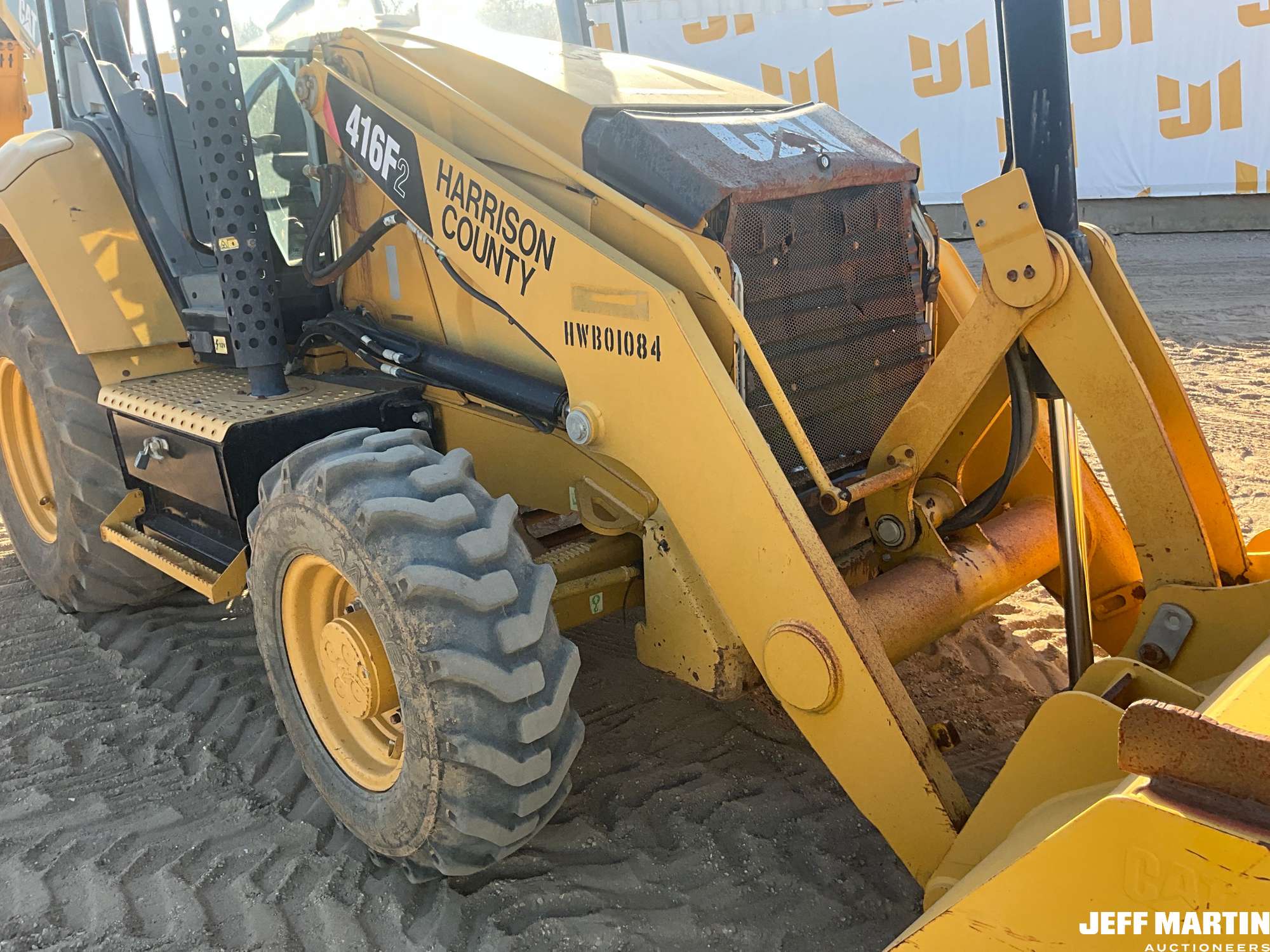 0 Caterpillar 416F2