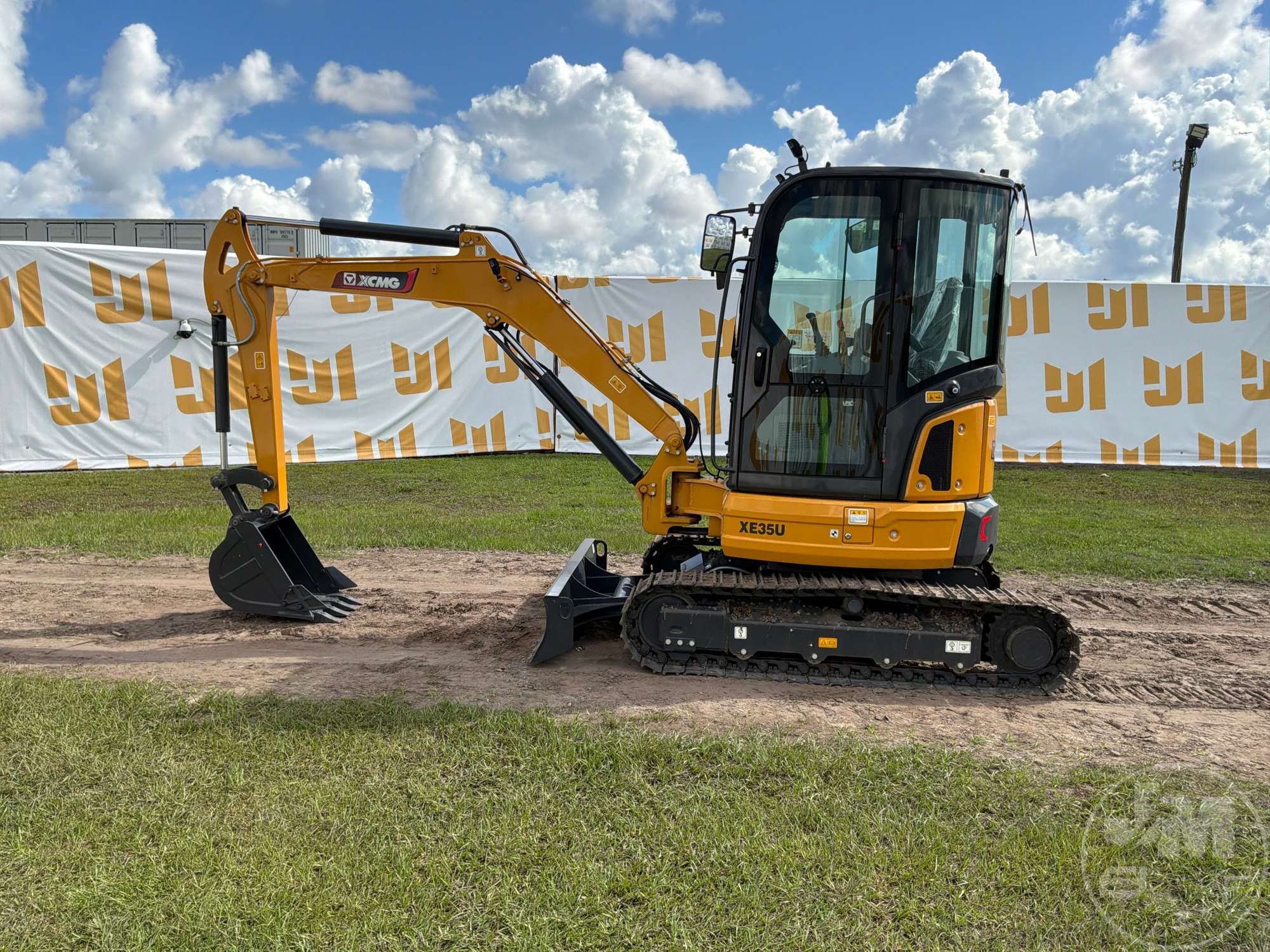 2024 XCMG XE35U