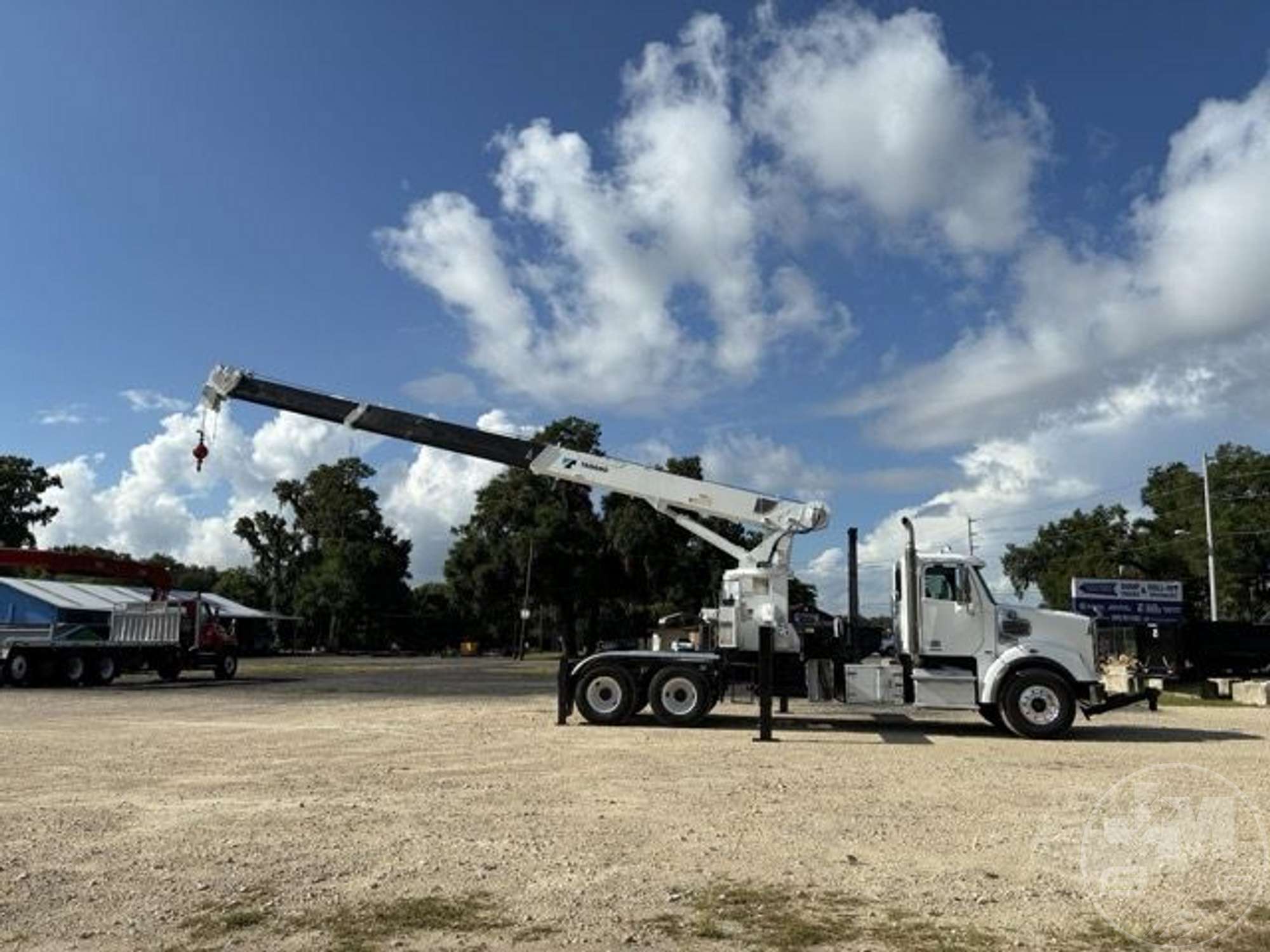 2012 Freightliner 114 CORONADO