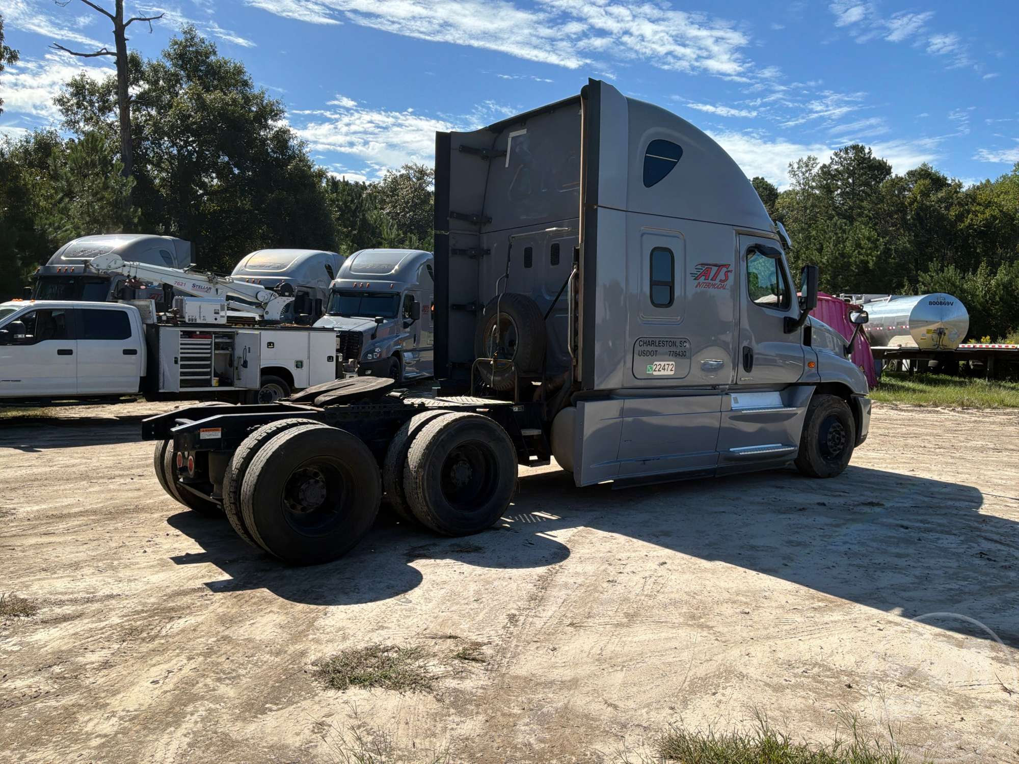 2015 Freightliner CASCADIA