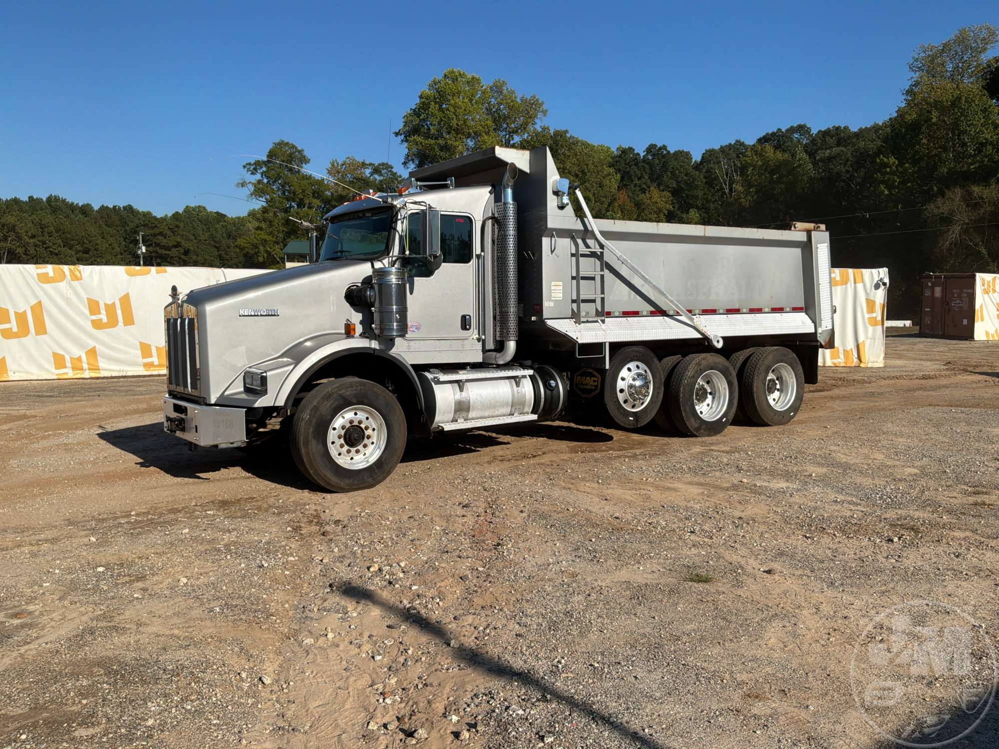 Photo of 2019 Kenworth T8 SERIES