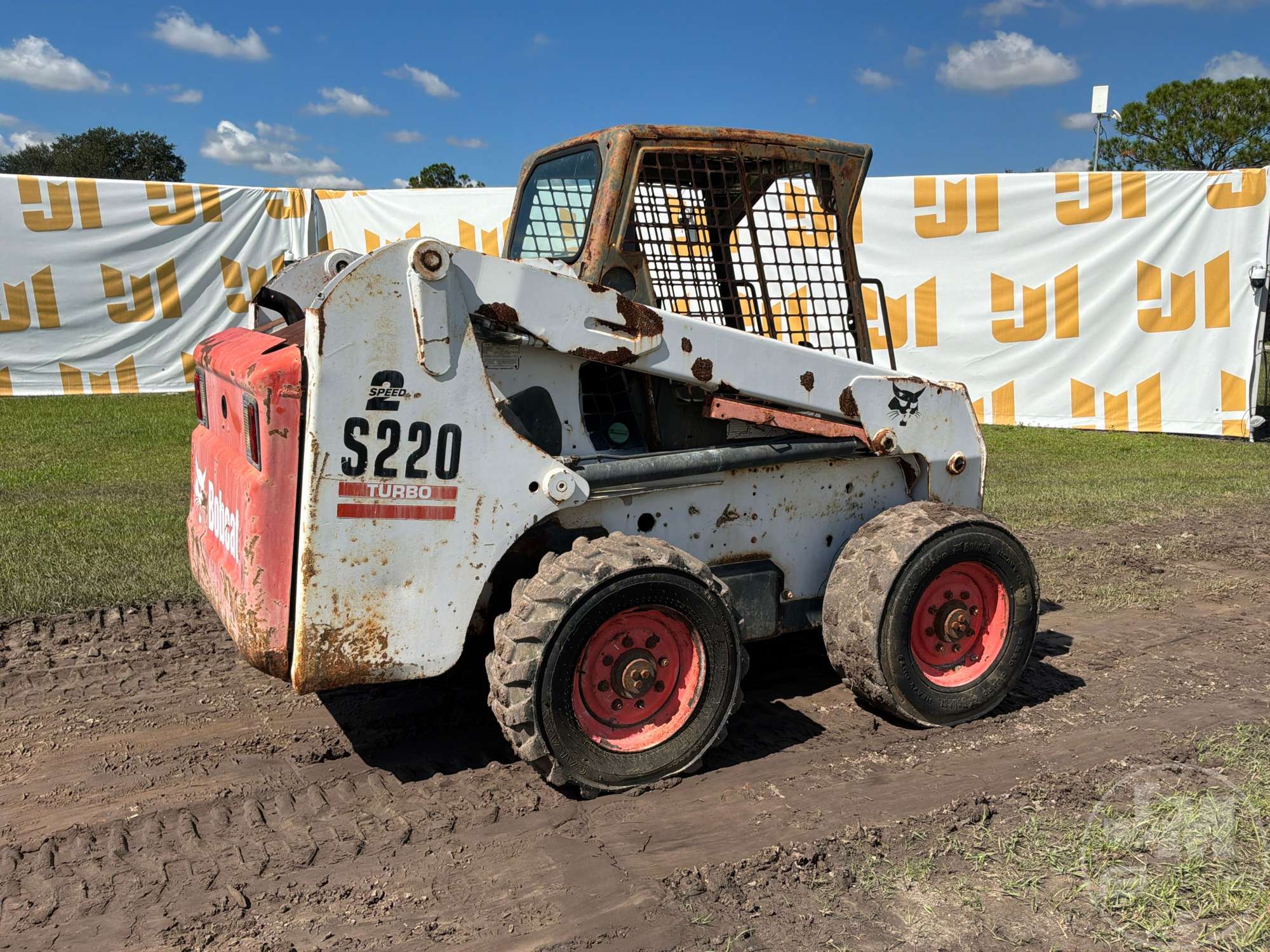 2004 Bobcat S220