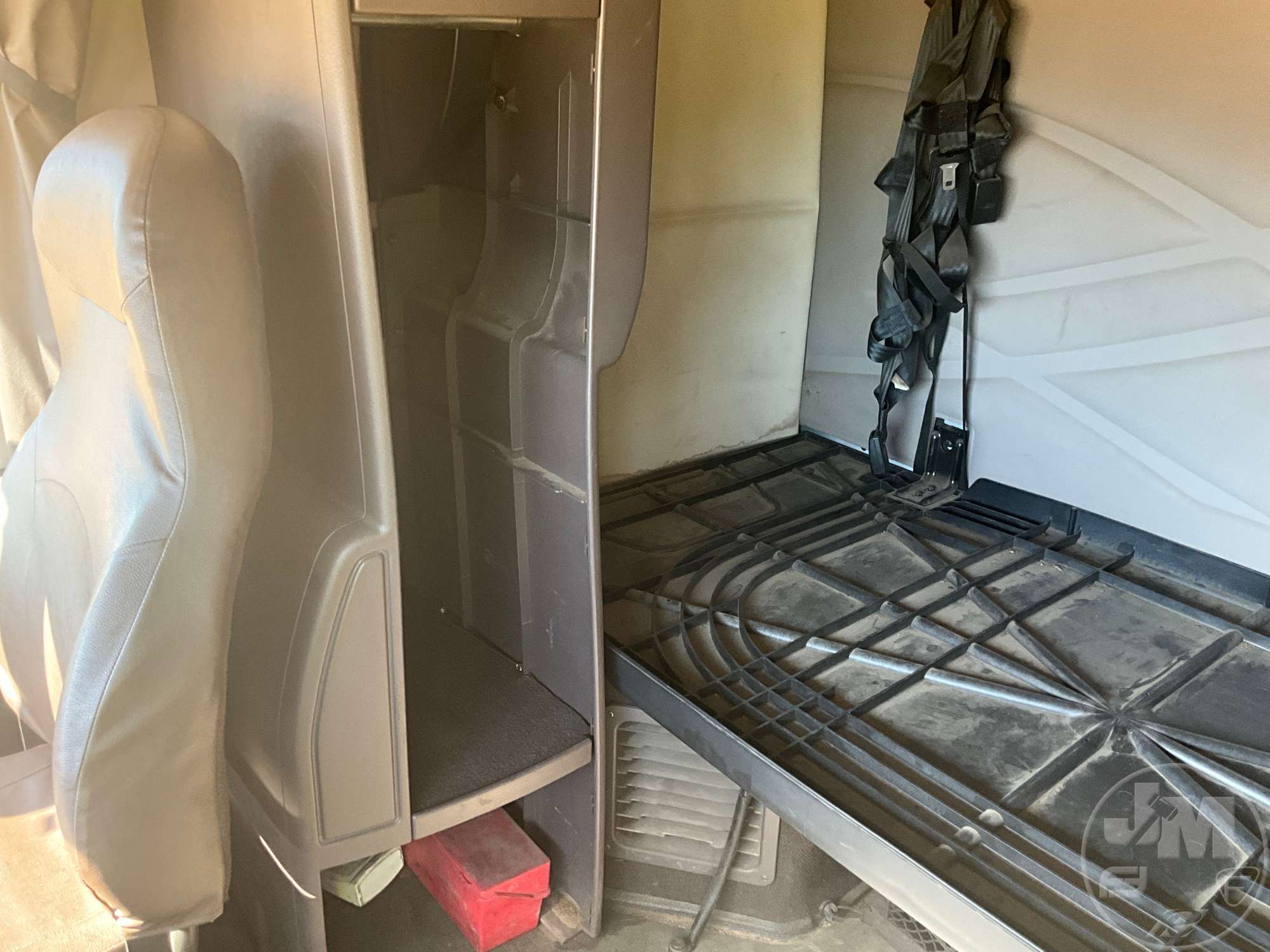 2016 Volvo VNL