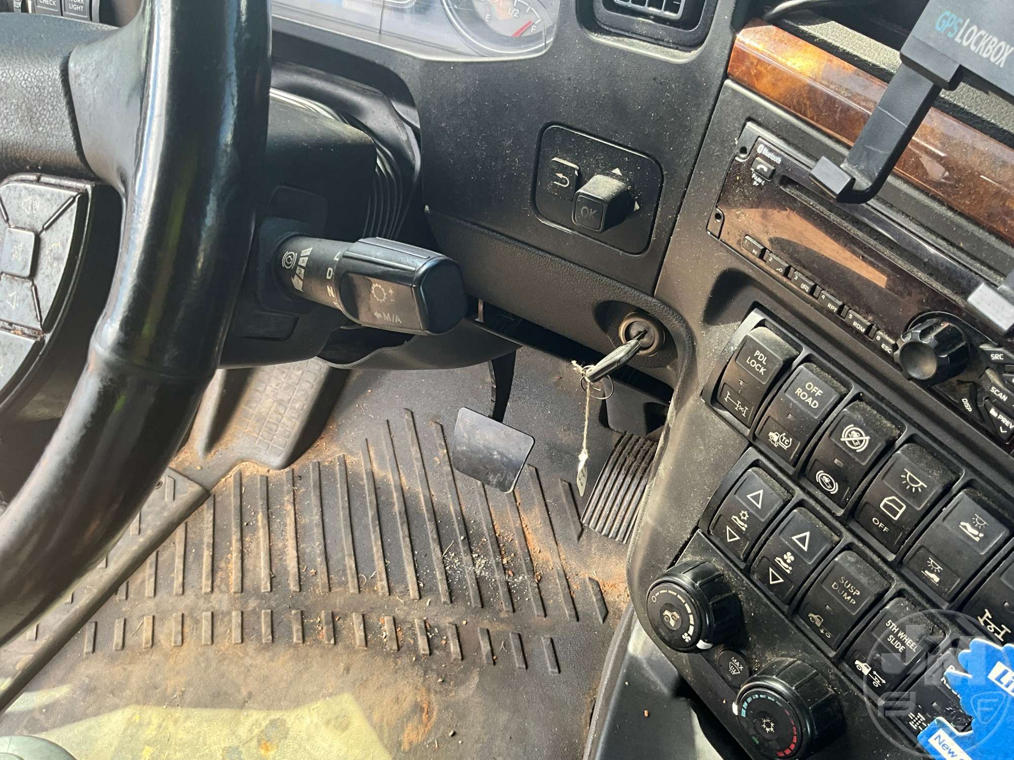 2020 International LT625 6X4
