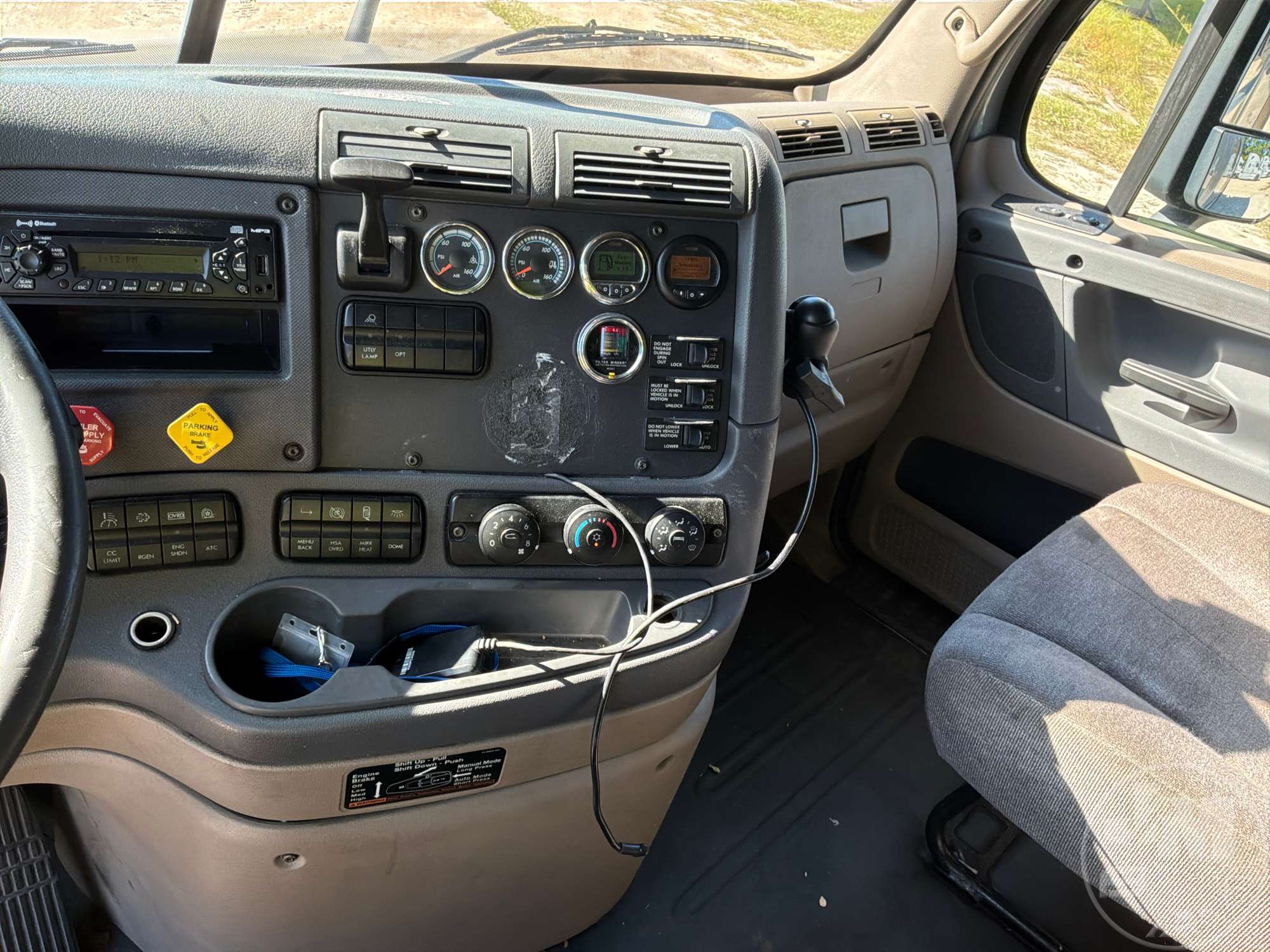 2015 Freightliner CASCADIA