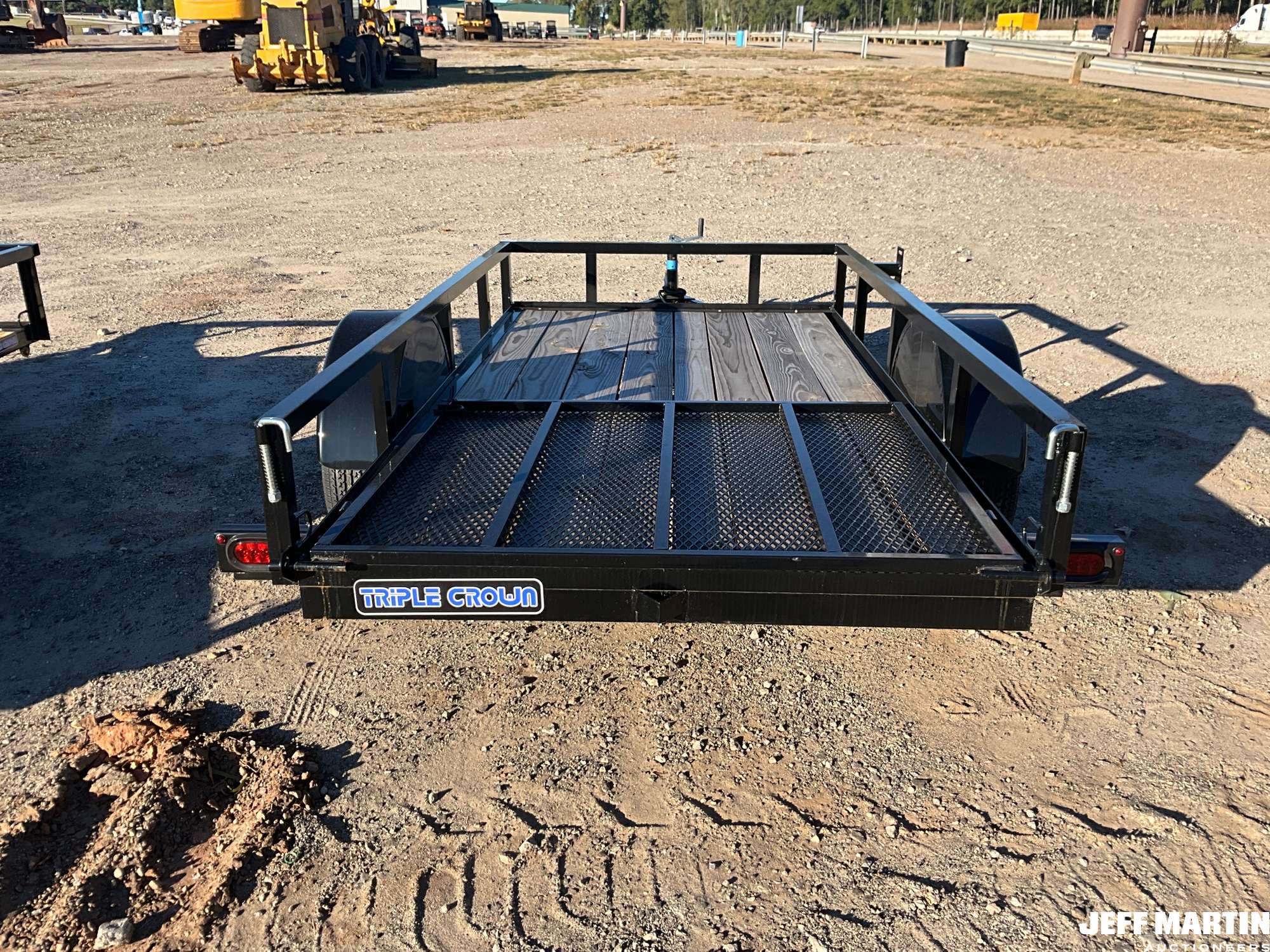 2027 TRIPLE CROWN TRAILERS, INC US5X10