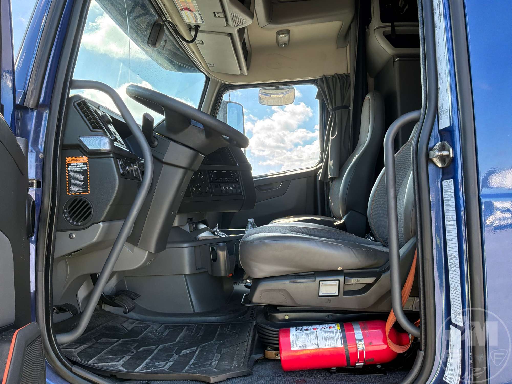 2022 Volvo VNL760