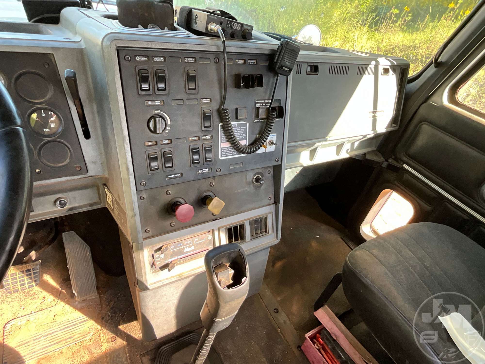 2000 Mack CH613