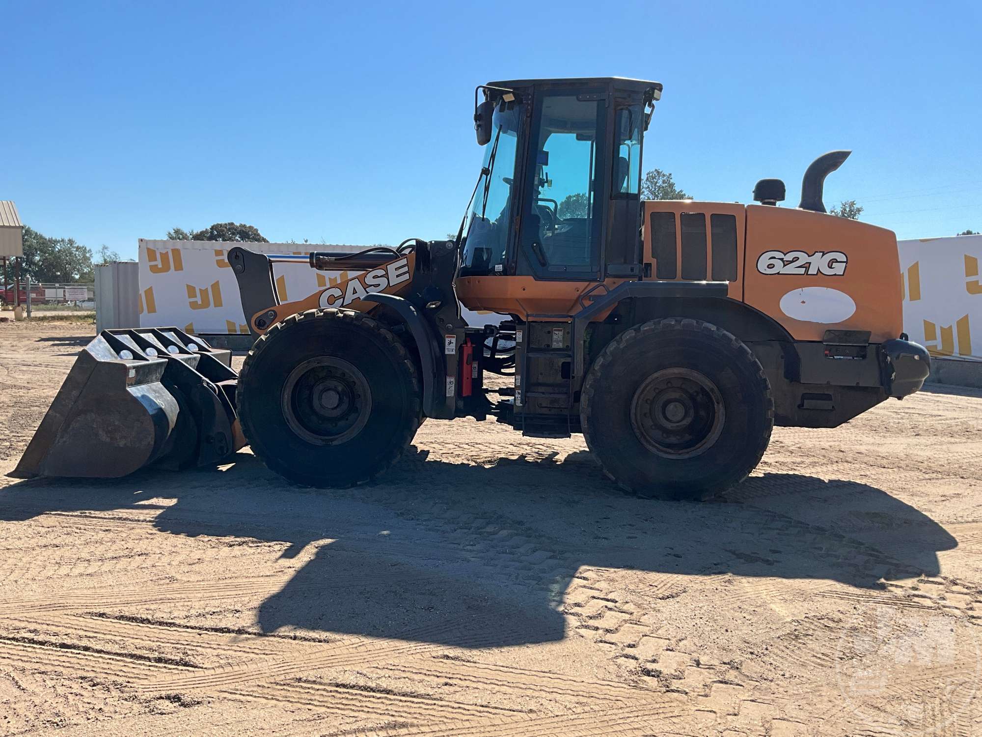 2023 Case 621G