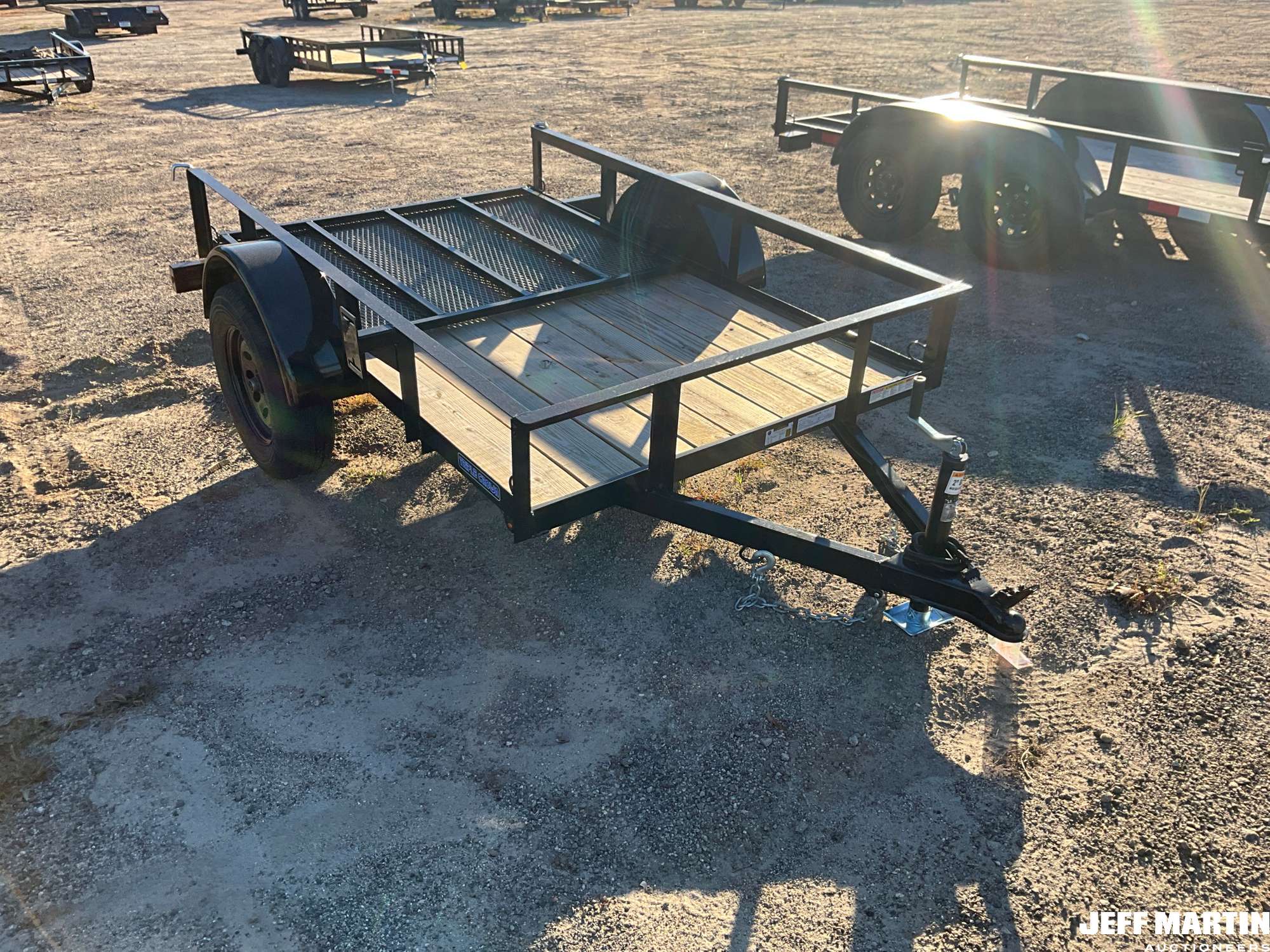 2027 TRIPLE CROWN TRAILERS, INC US5X8