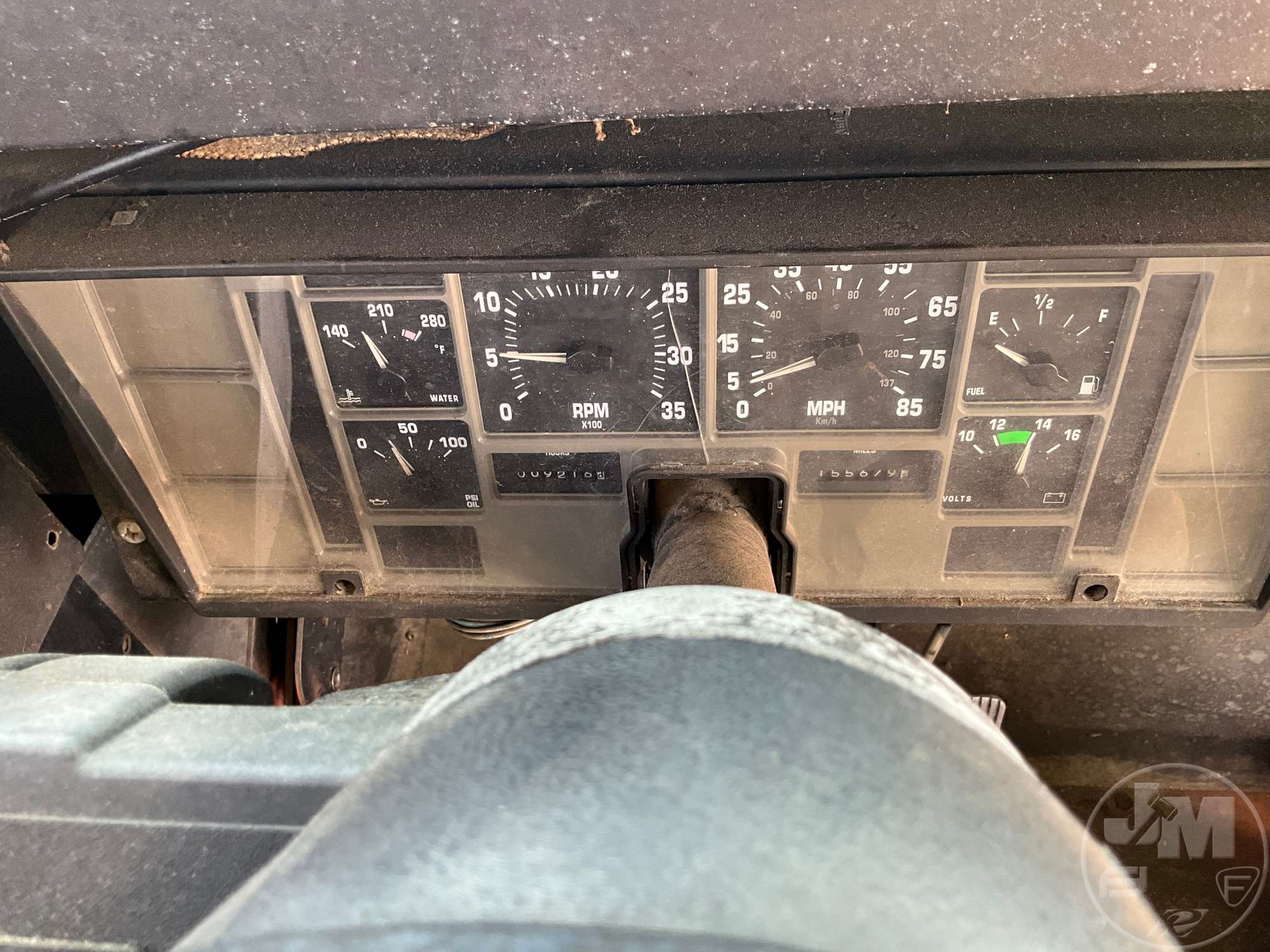 2000 International 3800