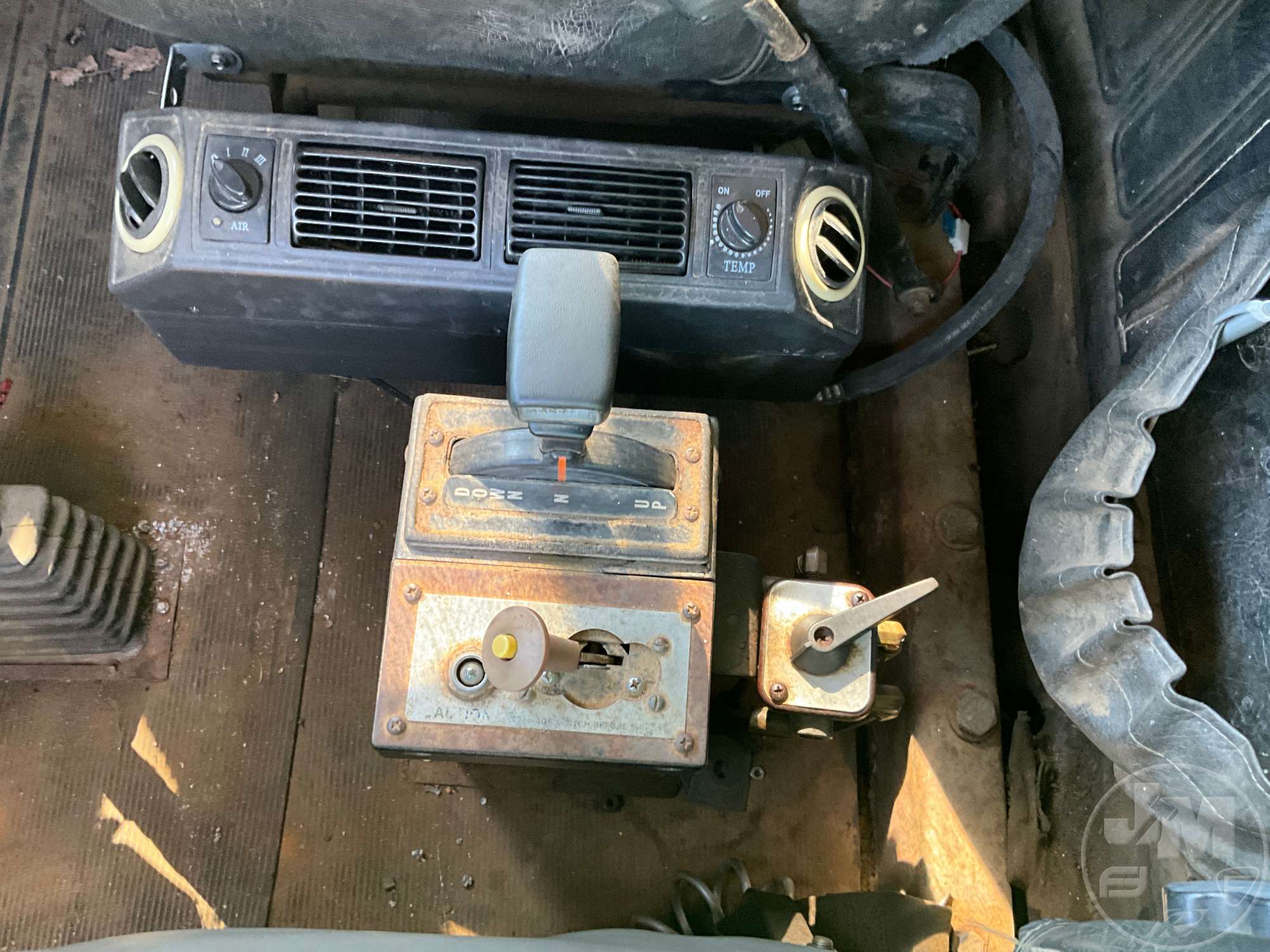 1995 Mack RD 688S