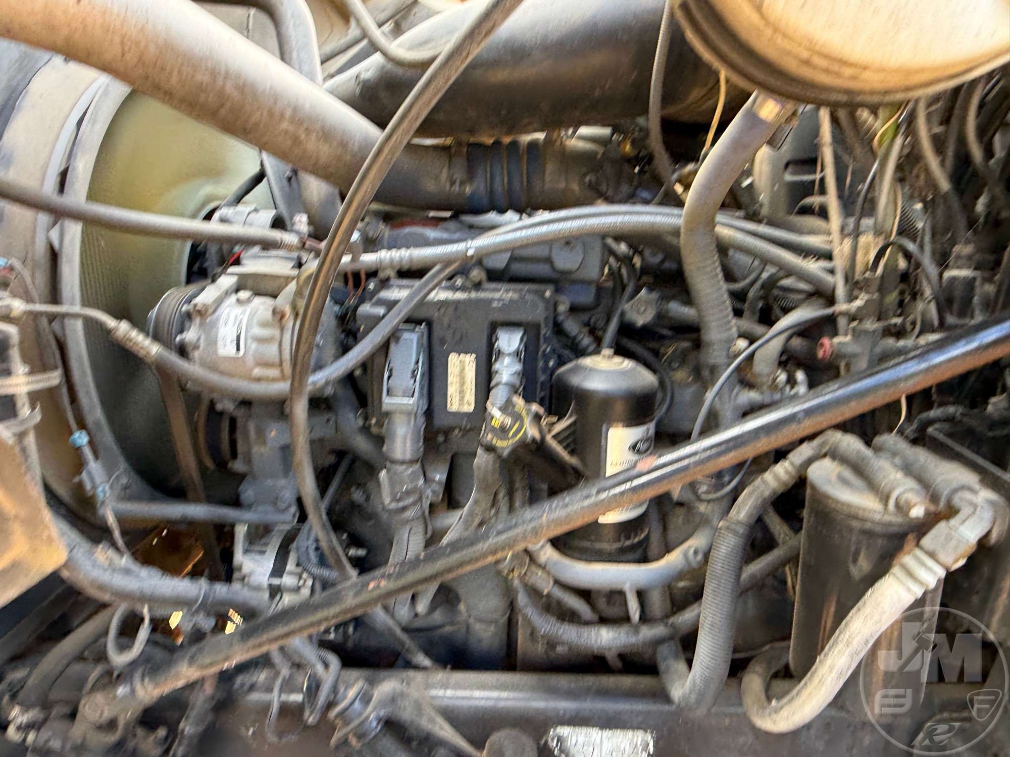 2004 Mack CH613