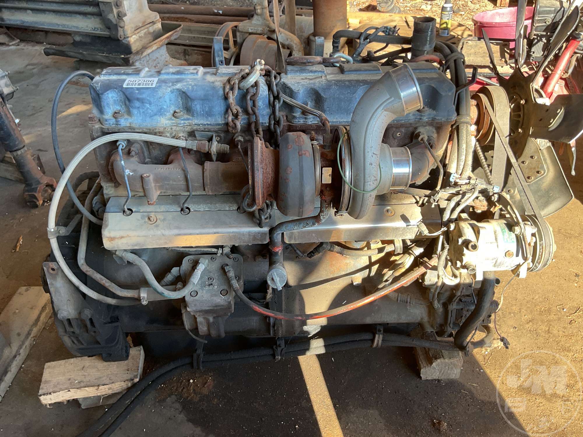 2000 Mack E7-460