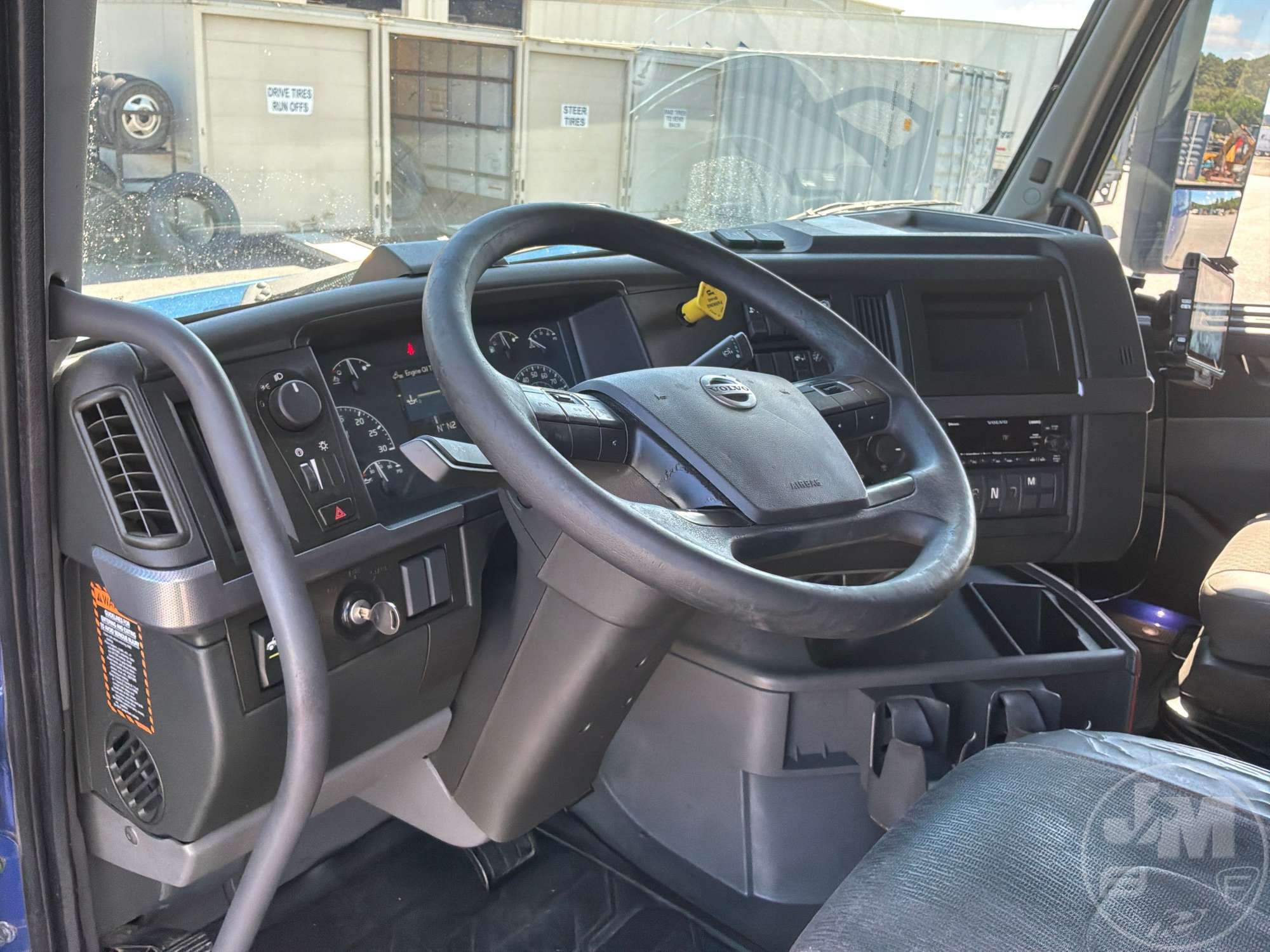 2022 Volvo VNL760