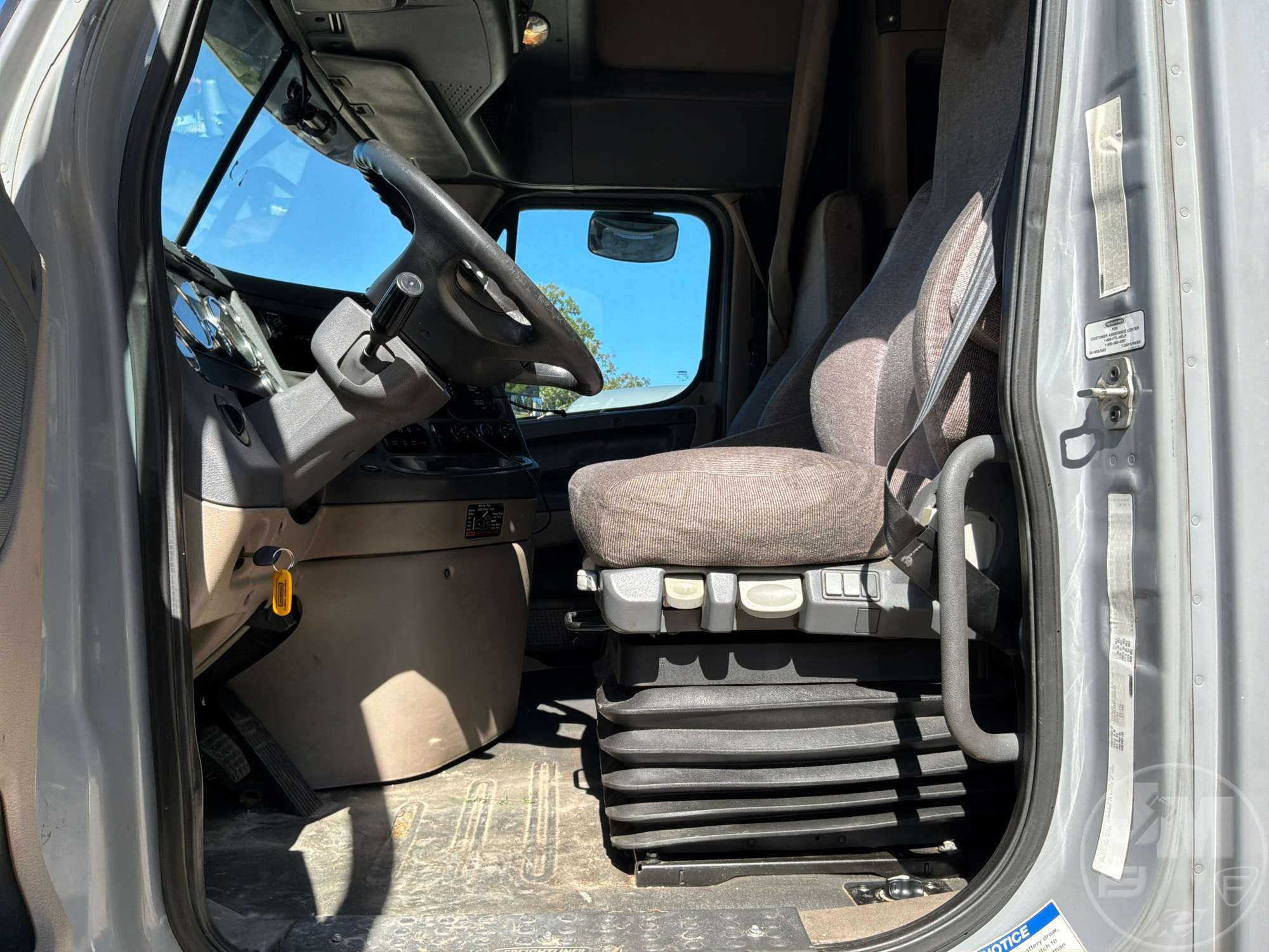 2015 Freightliner CASCADIA
