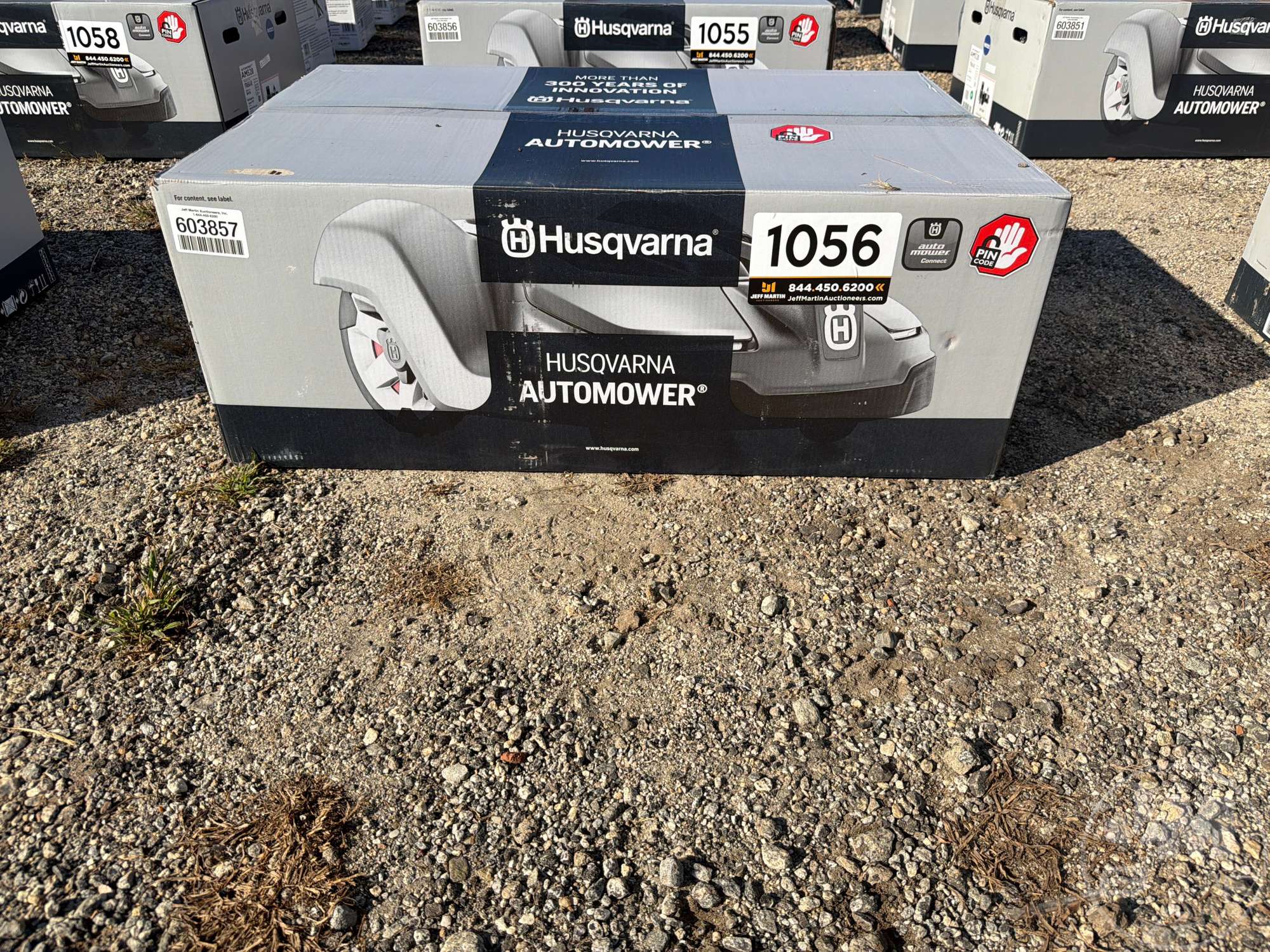 Photo of Husqvarna AUTO MOWER 520