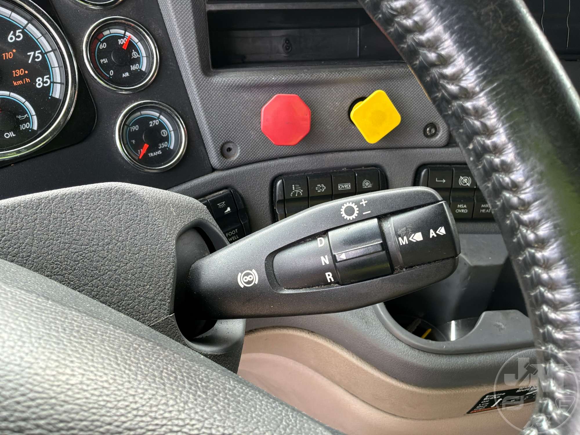 2015 Freightliner CASCADIA