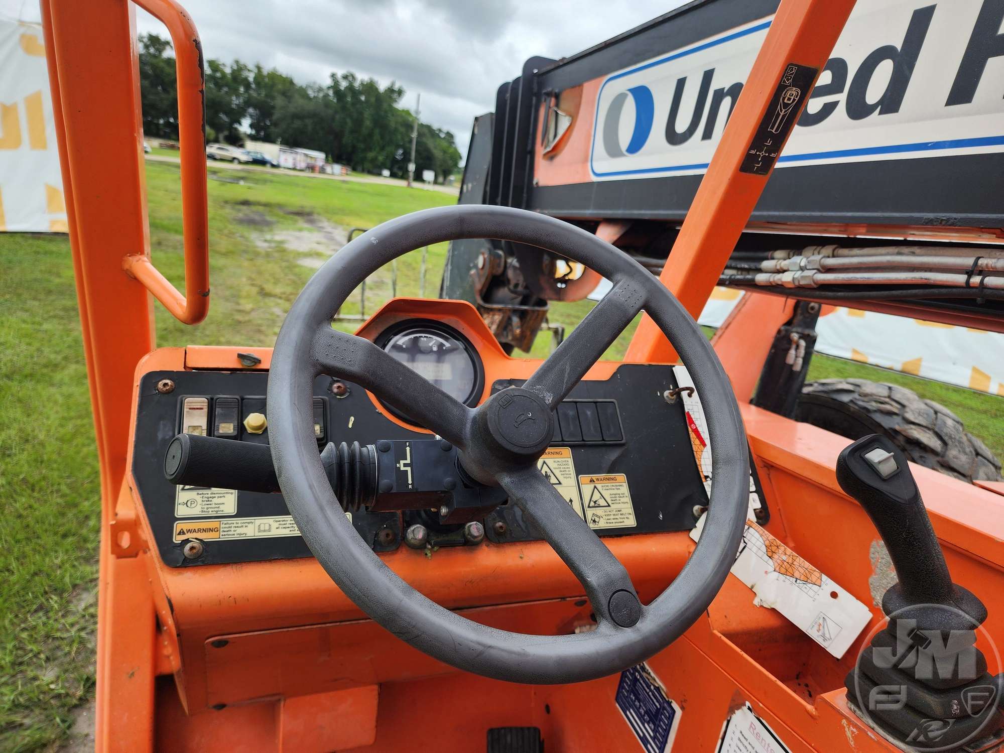 2017 JLG 6042