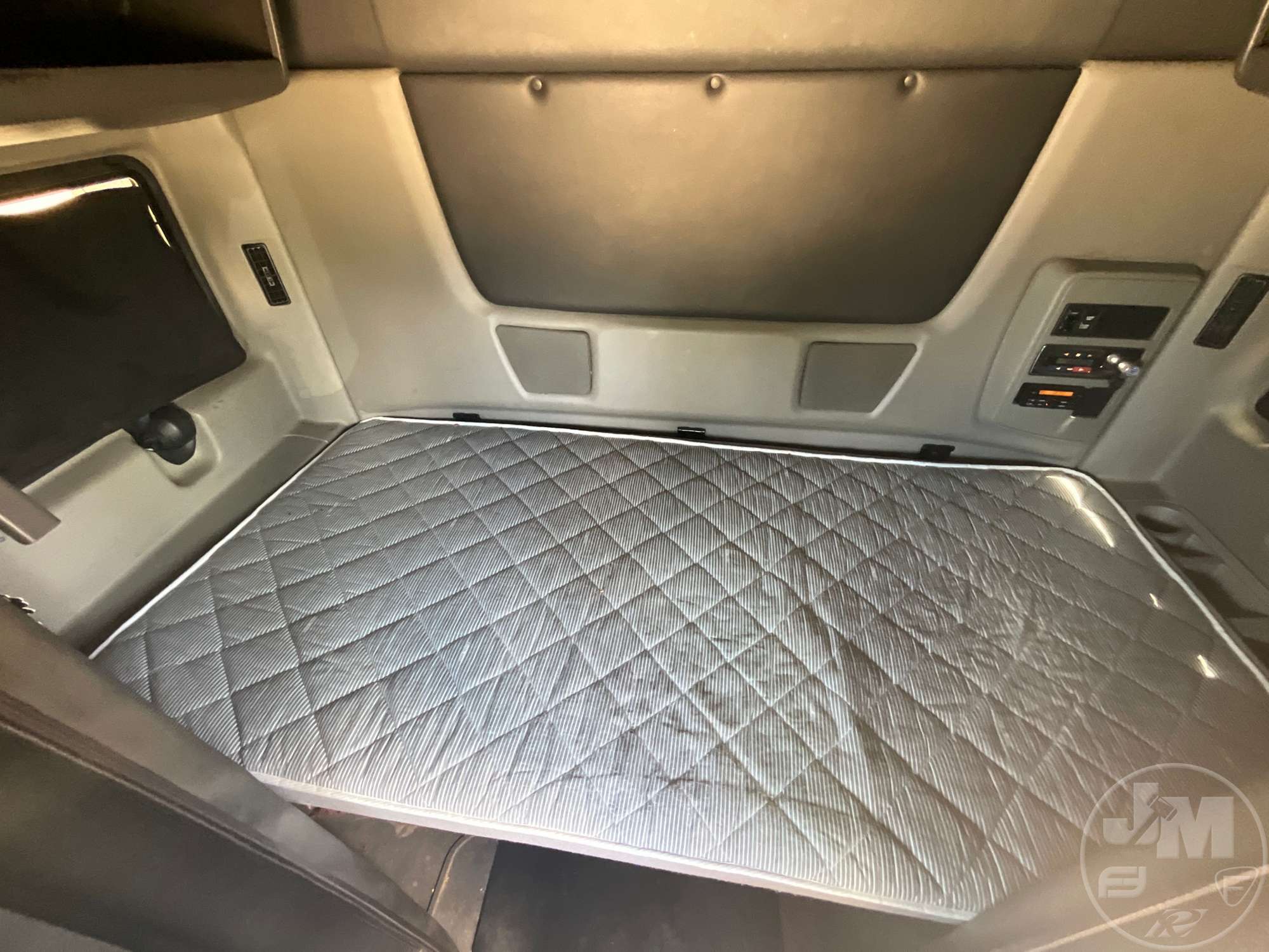 2020 International LT625 6X4