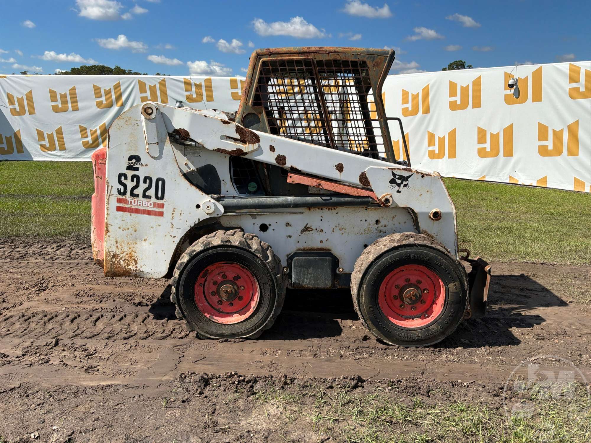 2004 Bobcat S220