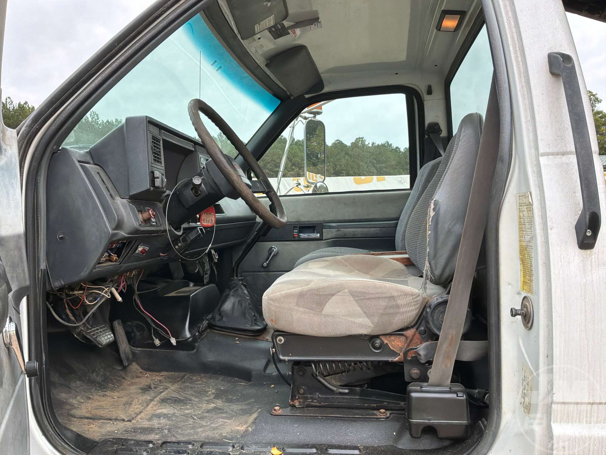 1999 GMC C7