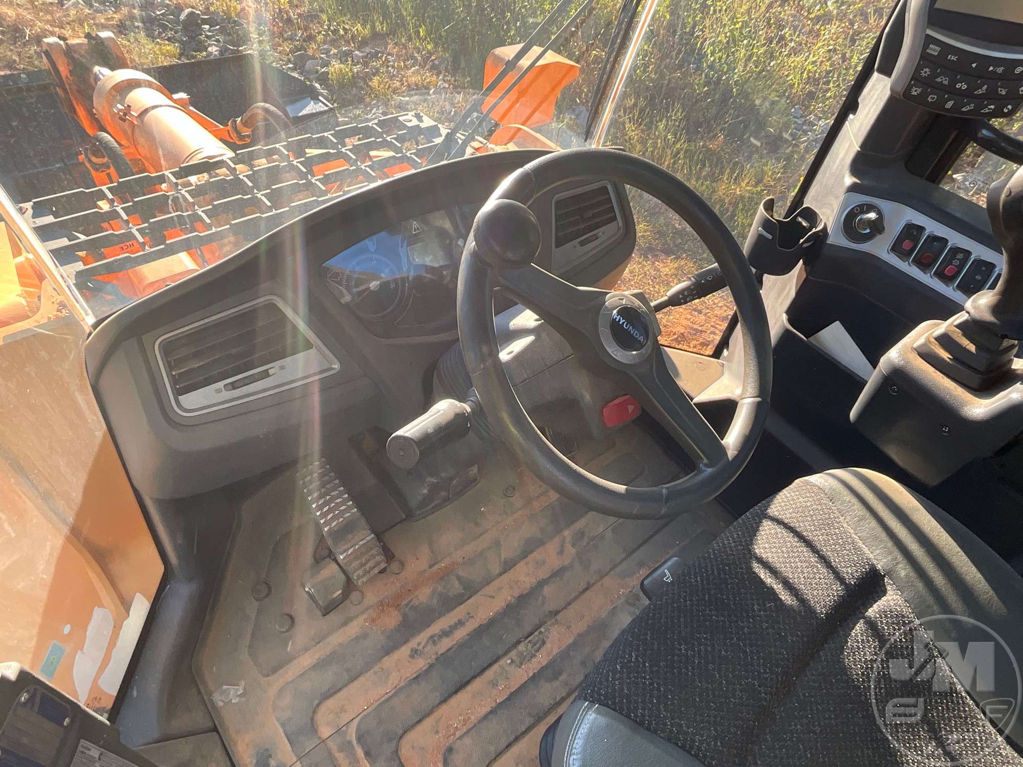 2019 Hyundai HL960