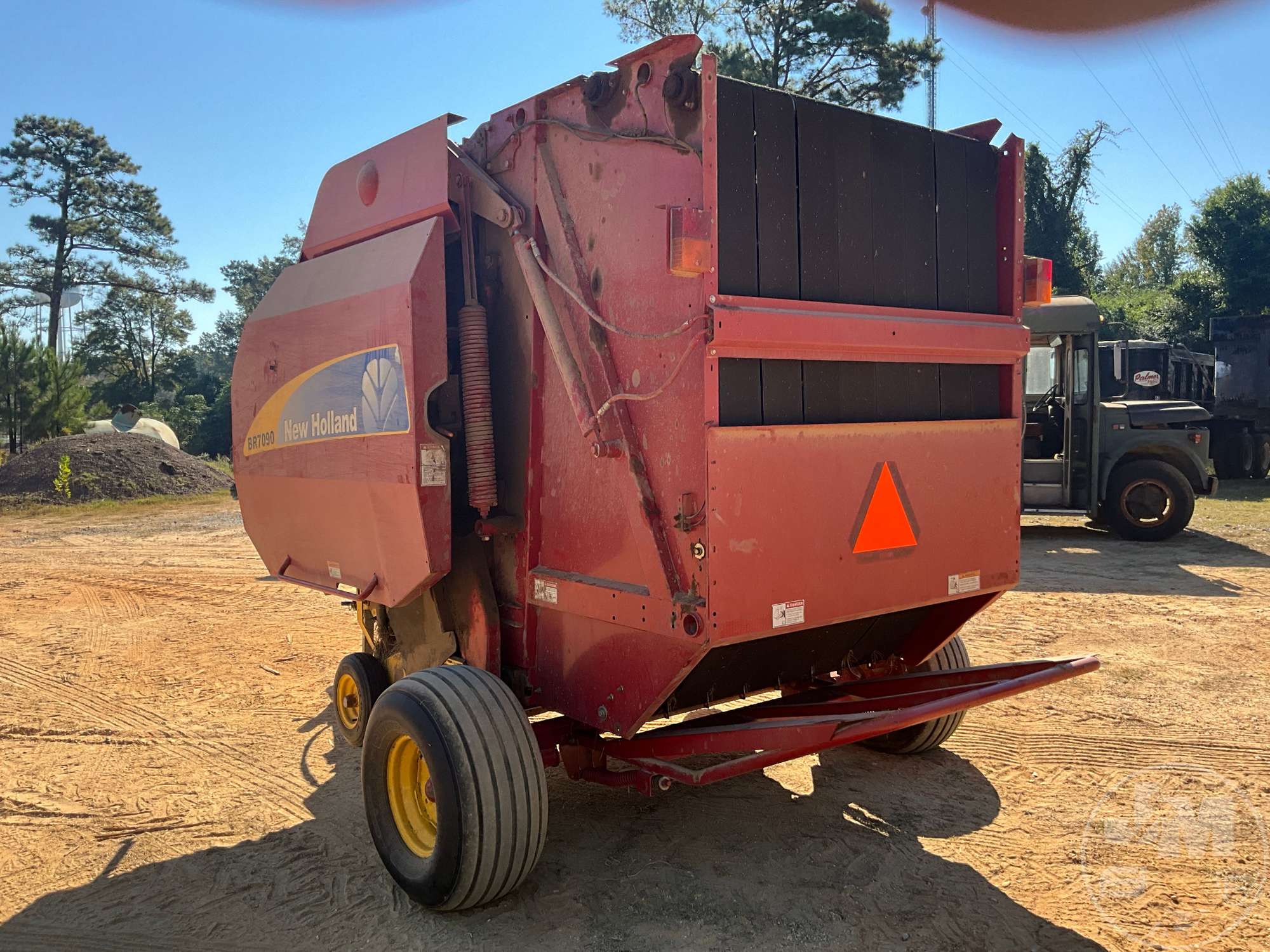 0 New Holland BR7090