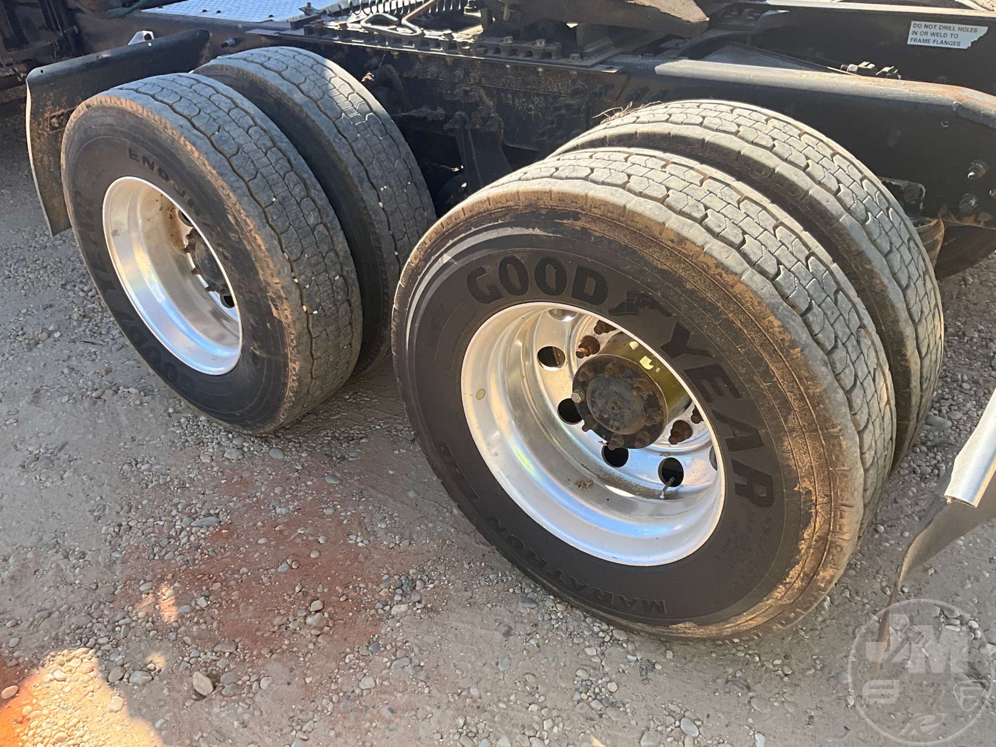 2017 International PROSTAR+ 122 6X4
