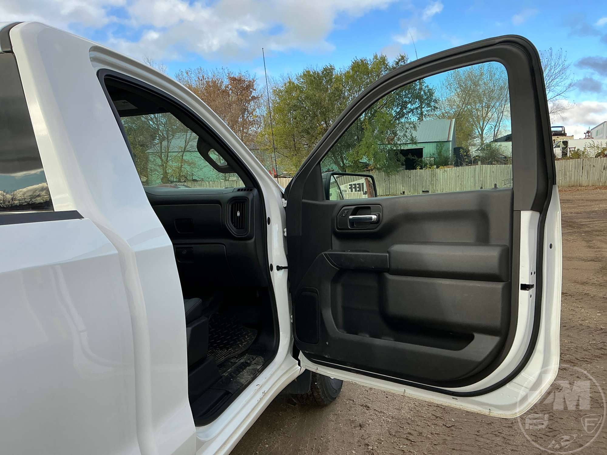 2020 Chevrolet SILVERADO