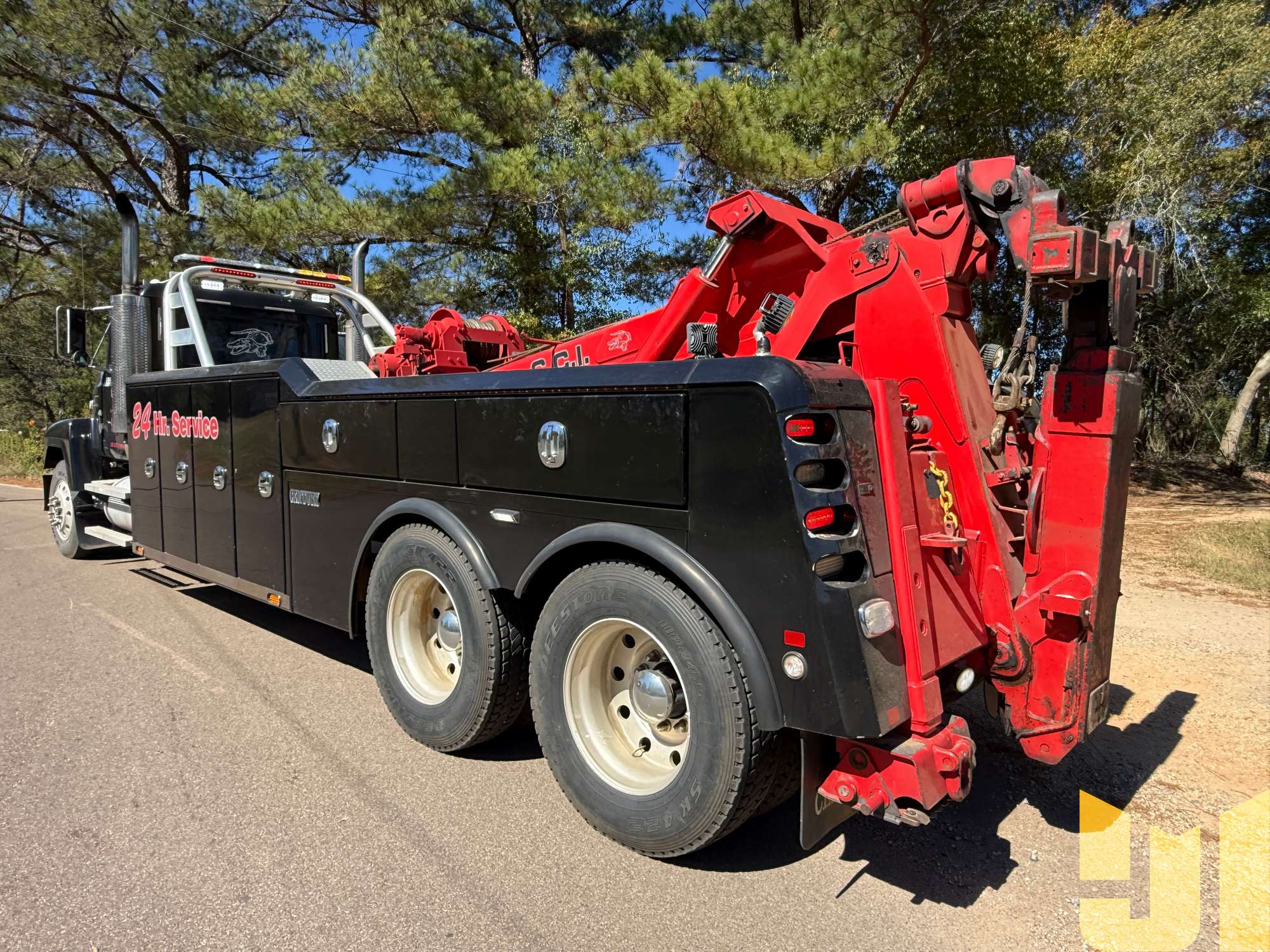 2002 Mack CH613