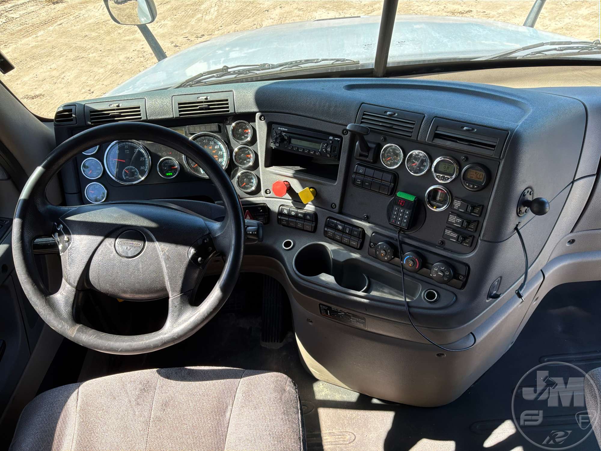 2015 Freightliner CASCADIA