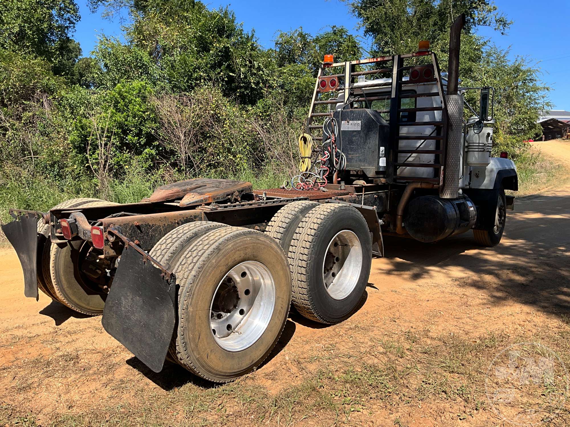 1997 Mack RD688S