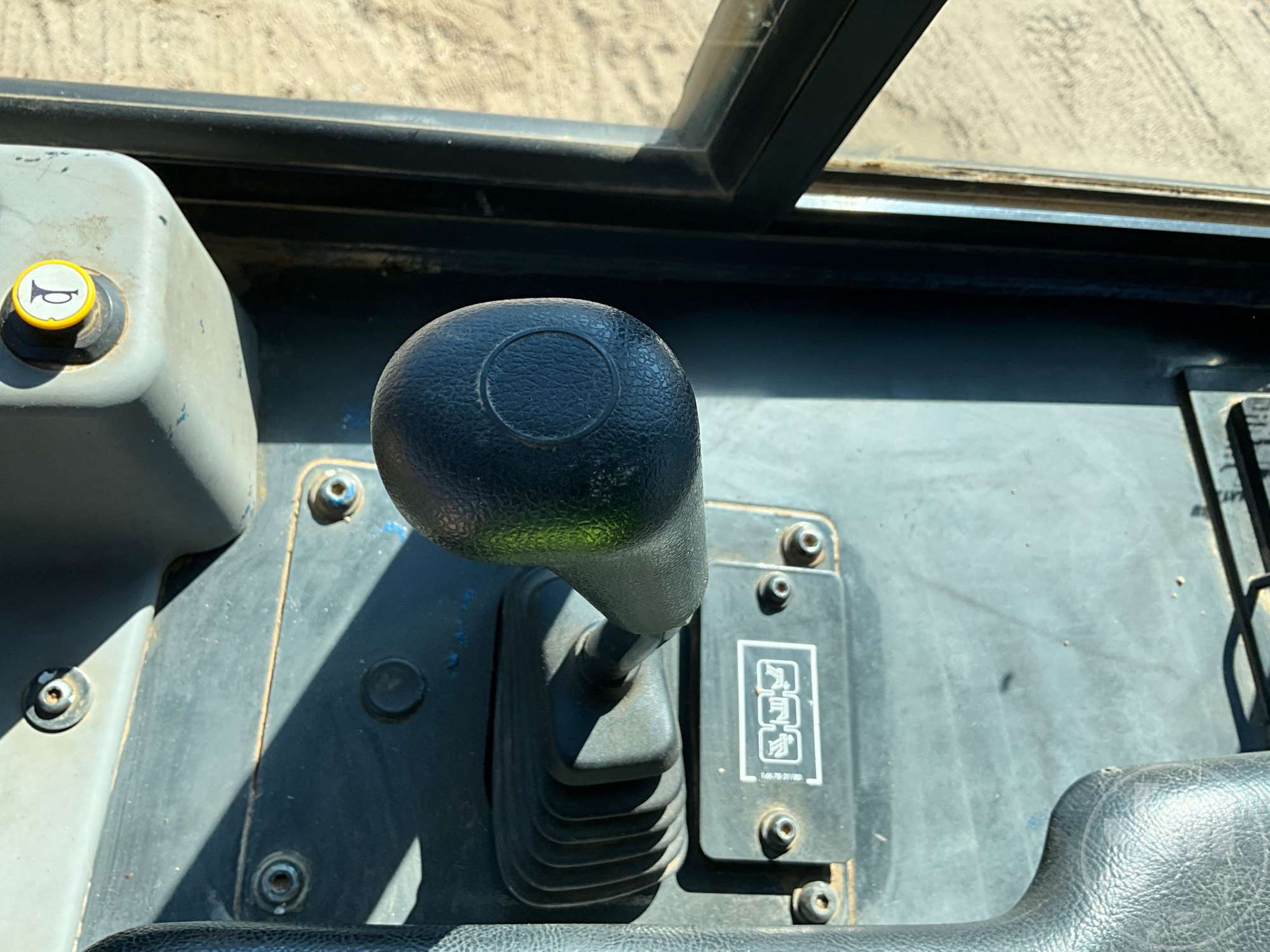 2022 Komatsu D61PX-24