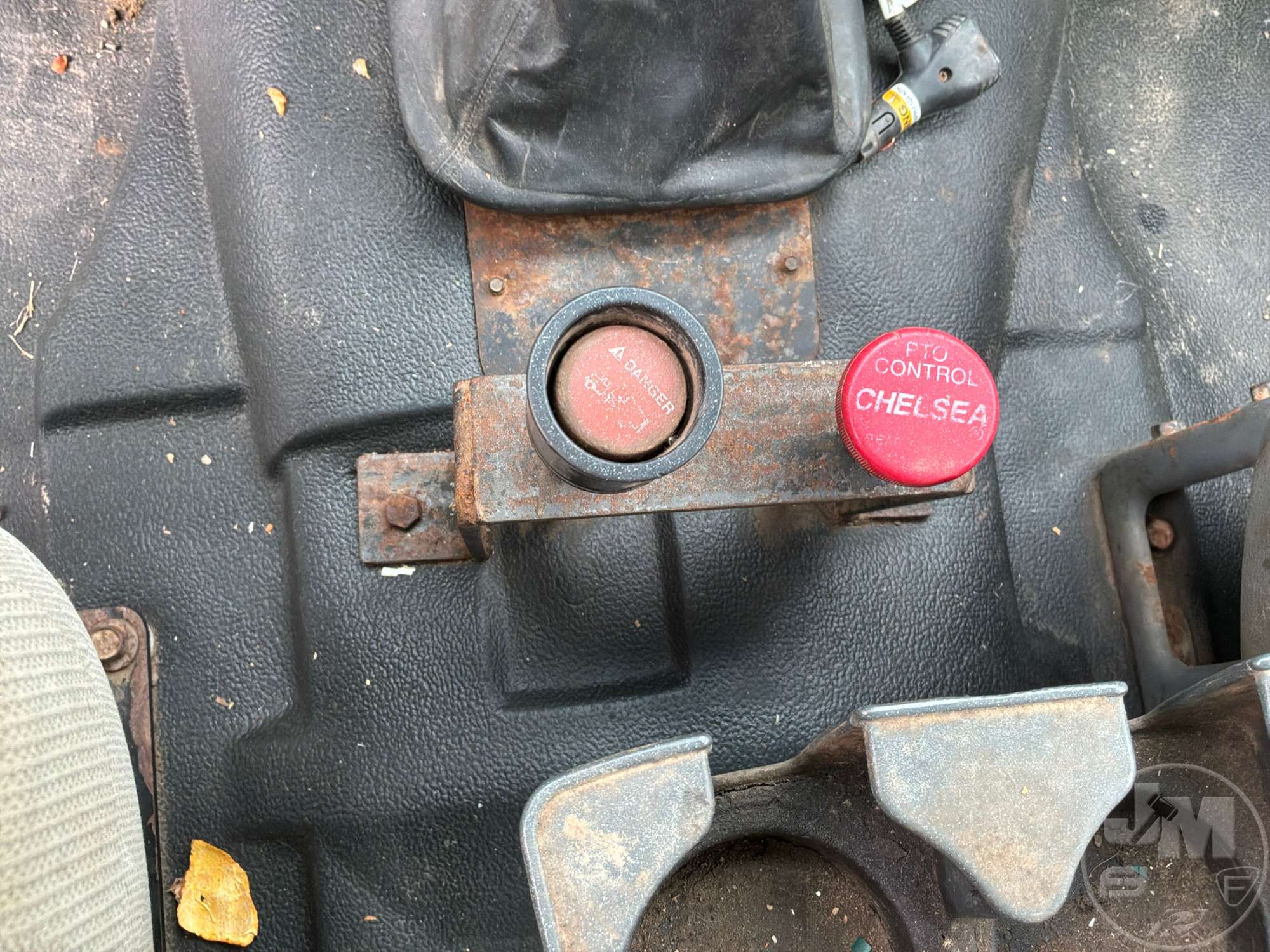 1999 GMC C7