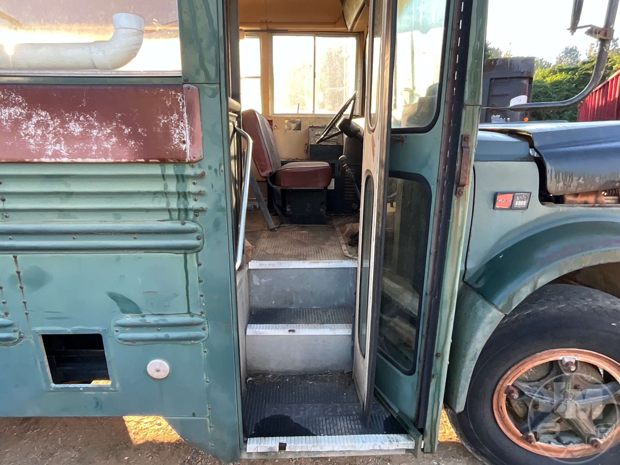 1982 GMC BUS
