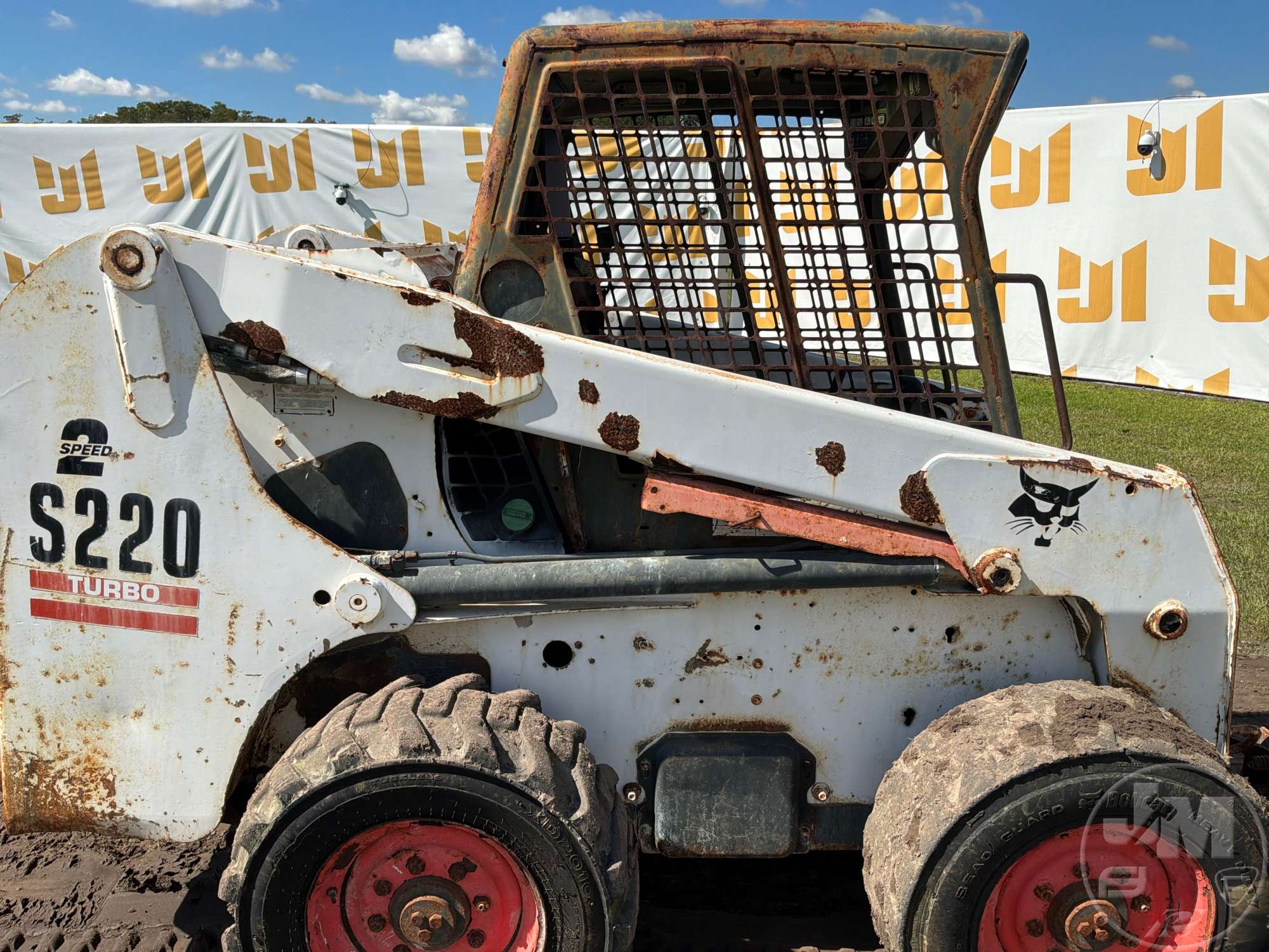 2004 Bobcat S220