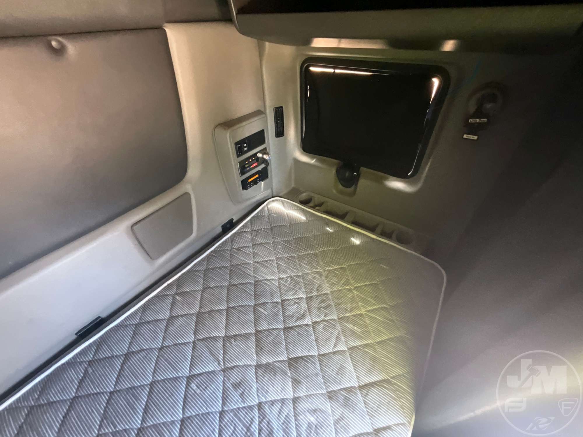 2020 International LT625 6X4