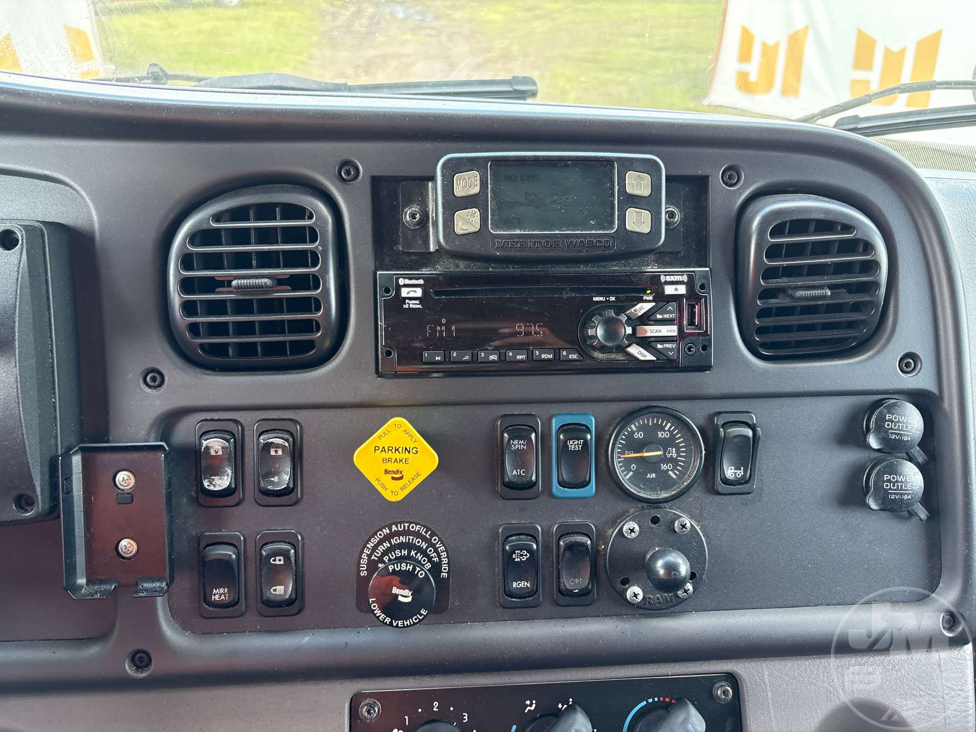 2020 Freightliner M2