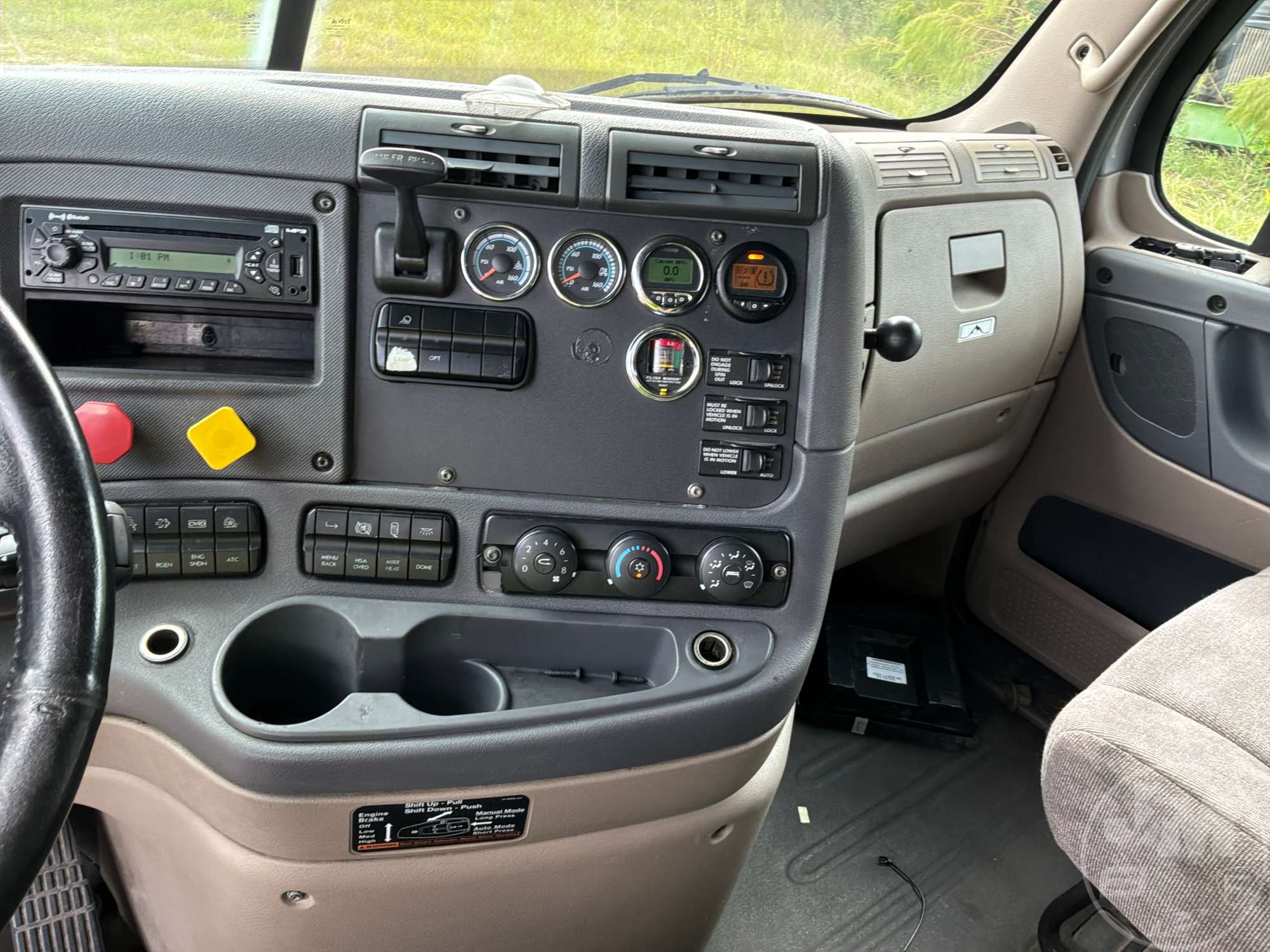 2015 Freightliner CASCADIA