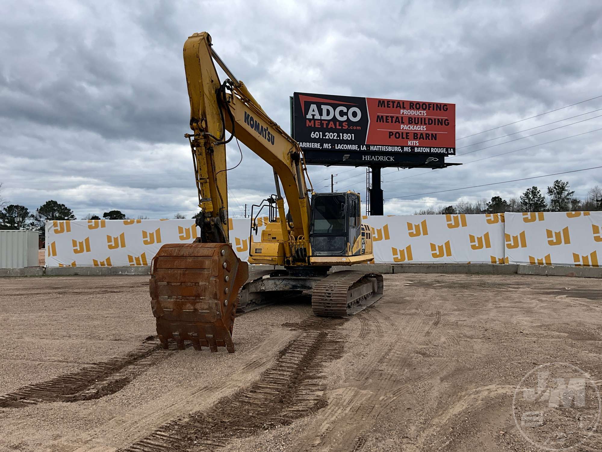 Photo of a 2020 Komatsu PC240LC-11
