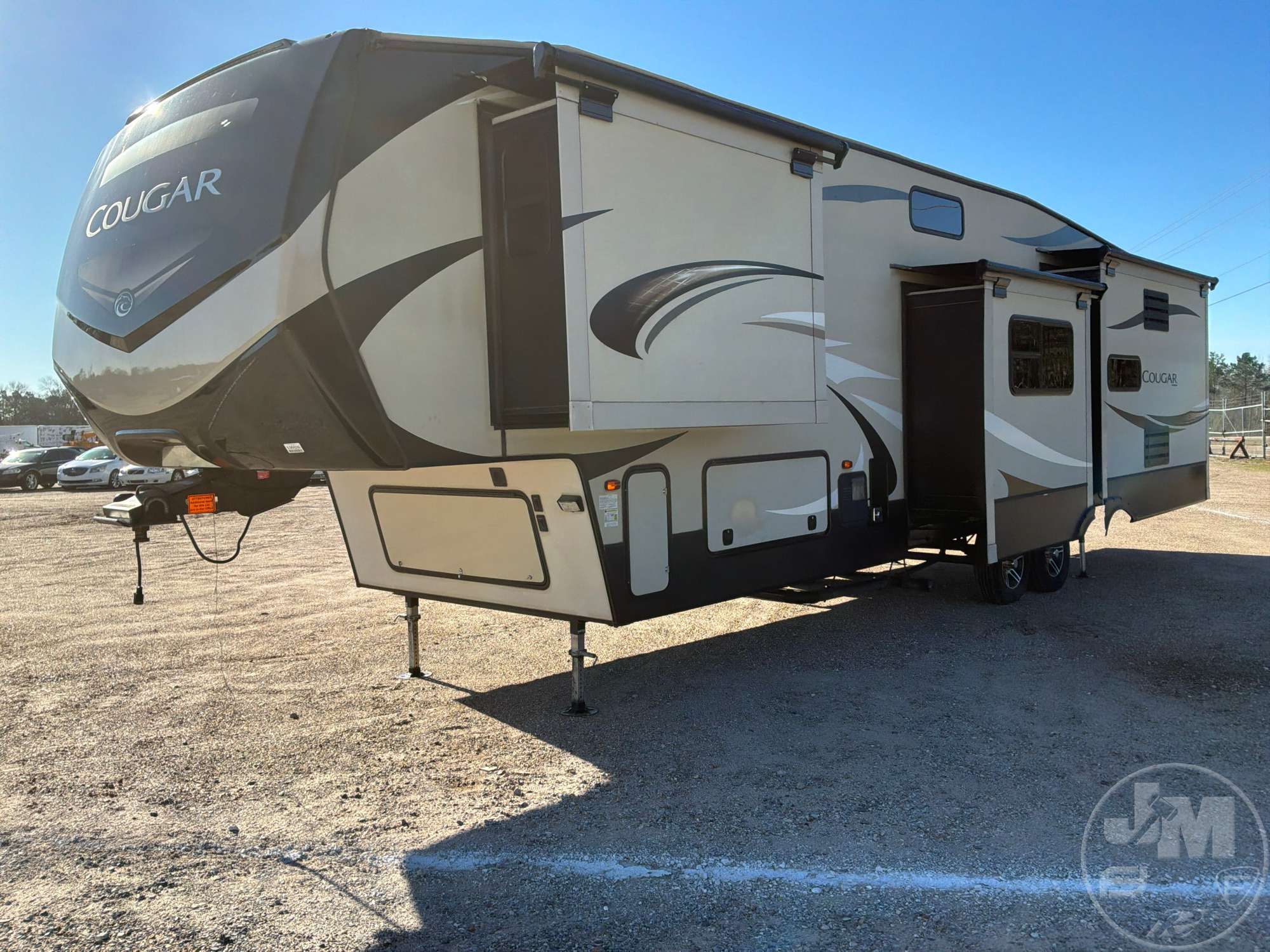 Photo of a 2019 Keystone KEYSTONE