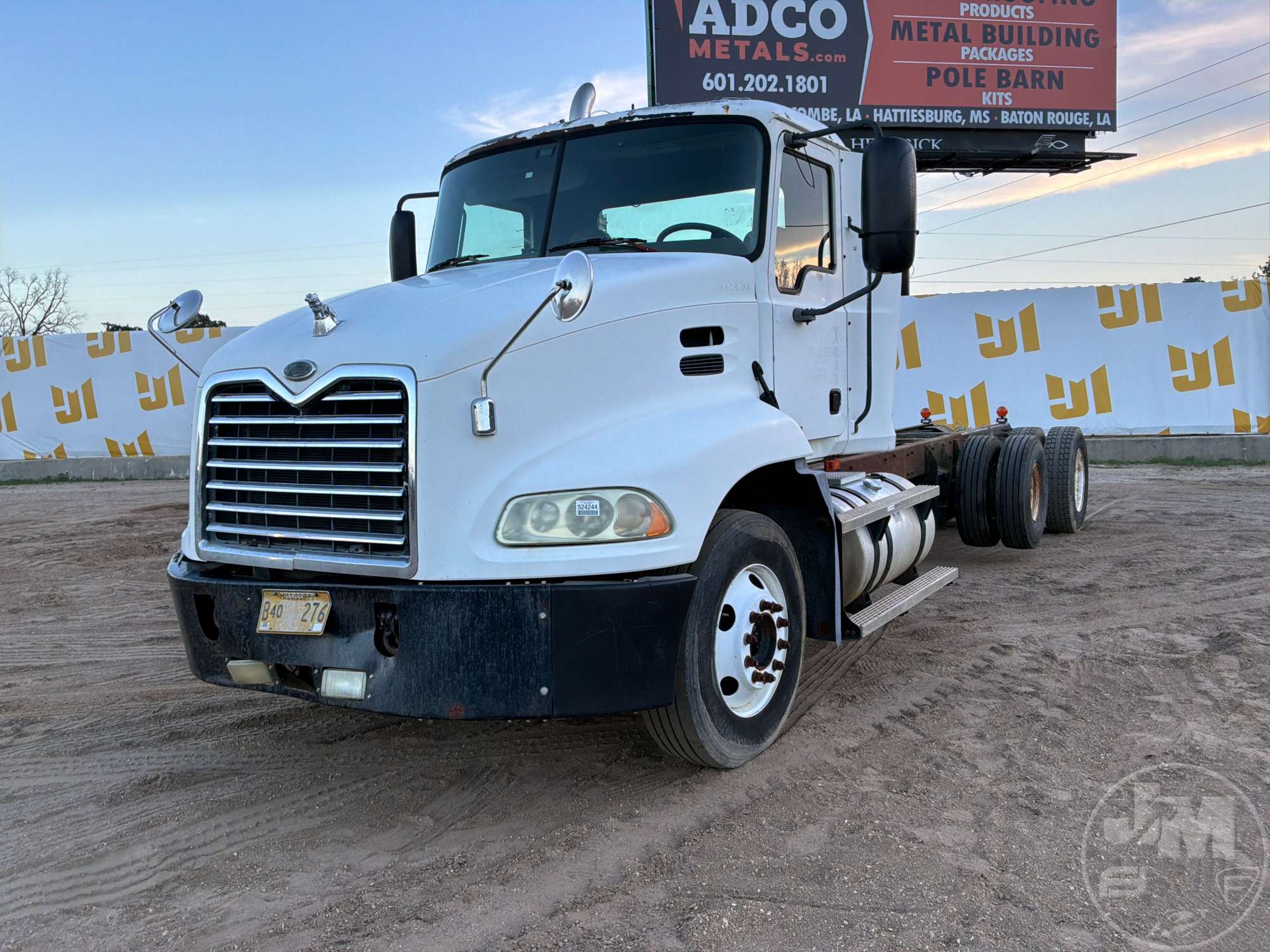2004 Mack CX612 VISION
