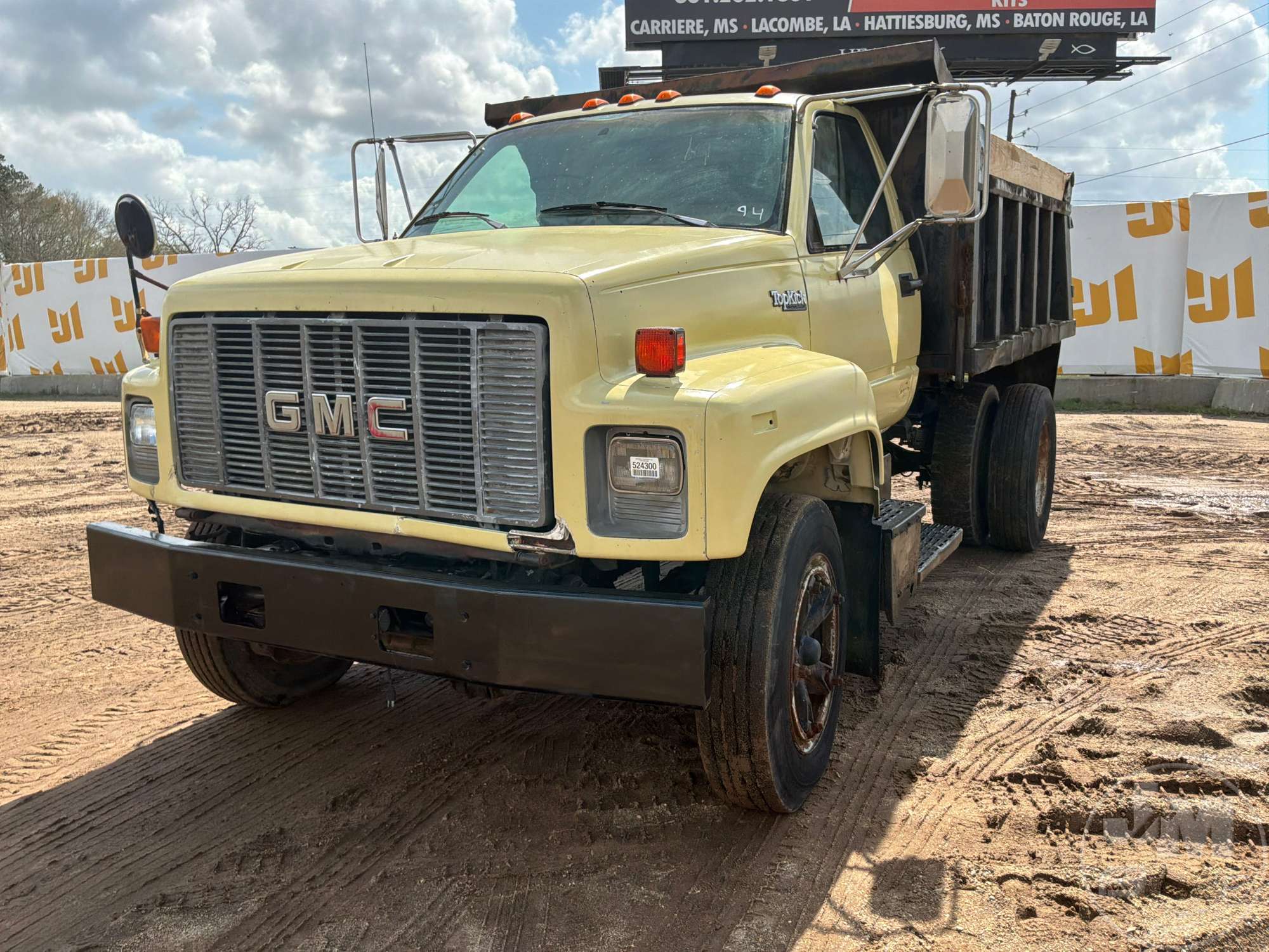Photo of a 1994 GMC C6500 TOP KICK