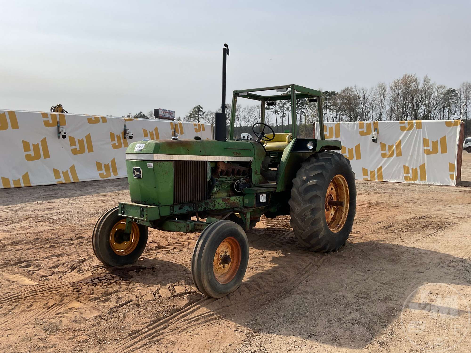 Photo of a 1976 John Deere 4030