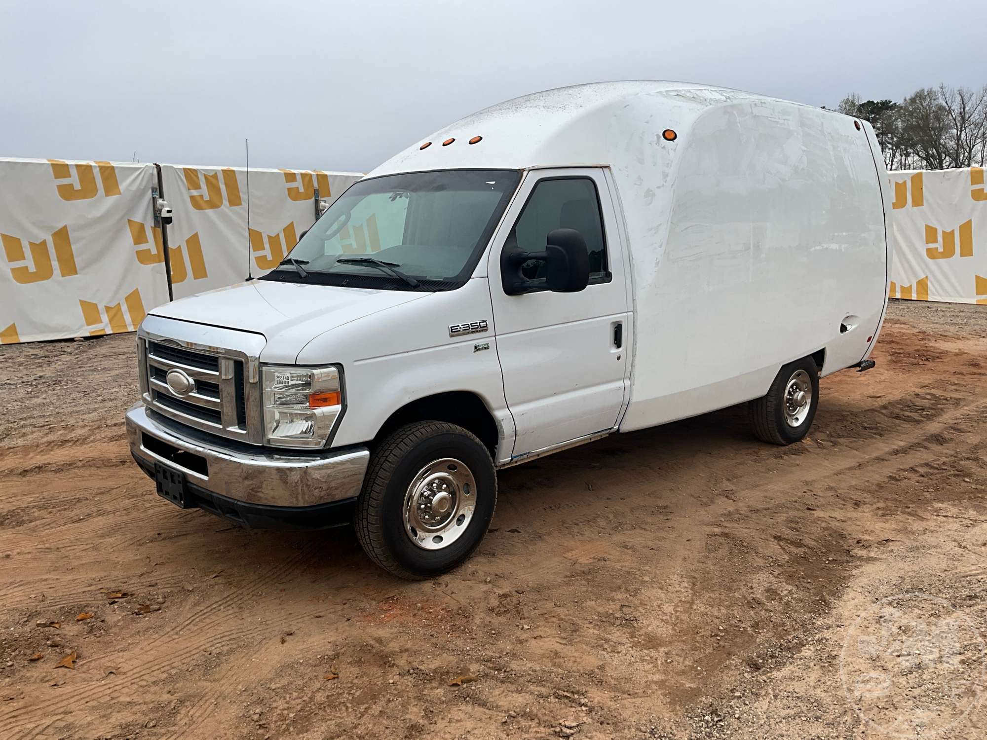 2014 Ford E-350