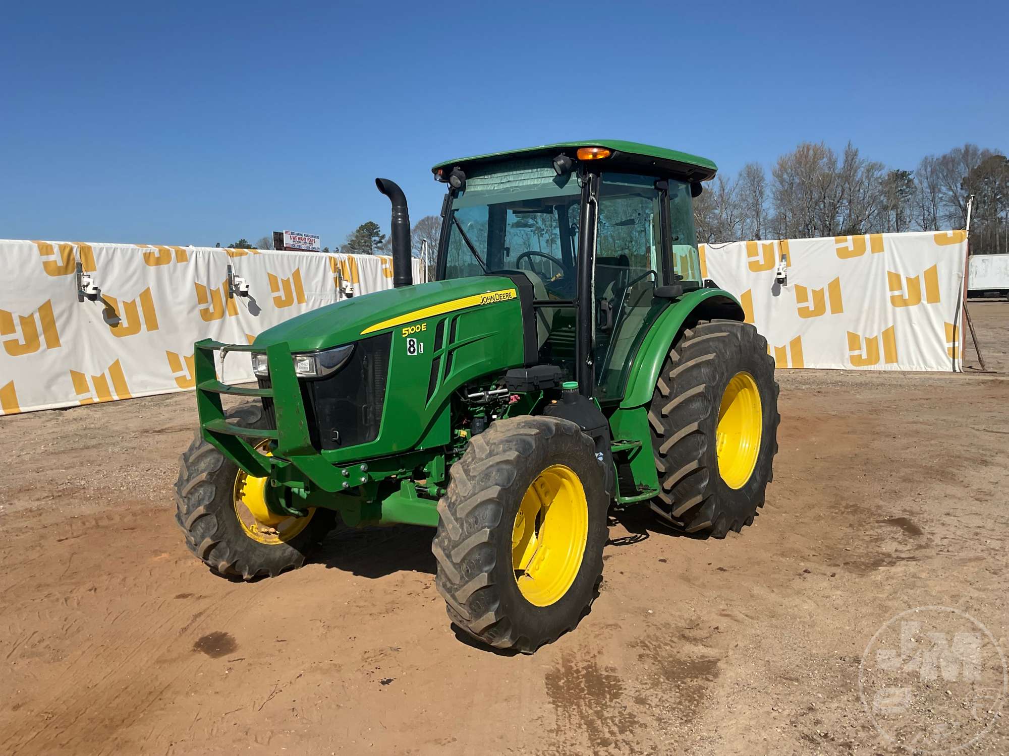 Photo of a 2022 John Deere 5100E