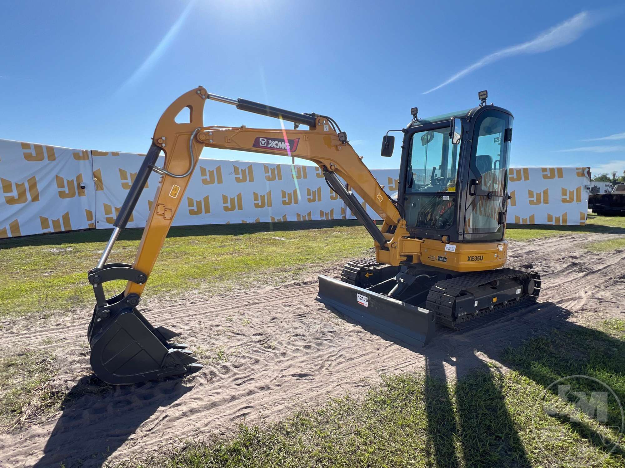 Photo of a 2024 XCMG XE35U