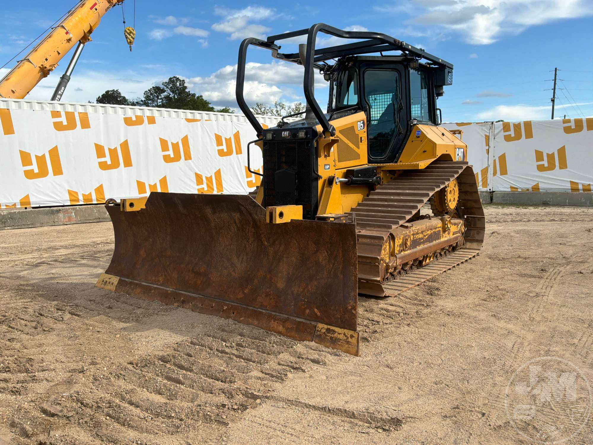 Photo of a 2022 Caterpillar D5 LGP