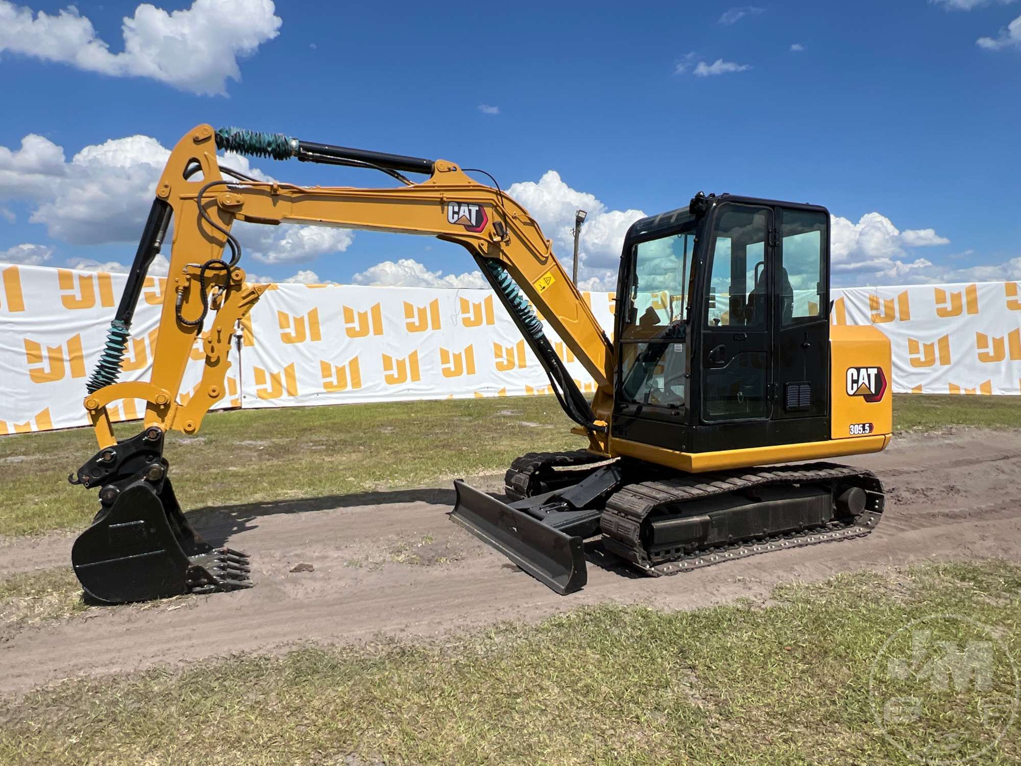 Photo of a 2021 Caterpillar 30550